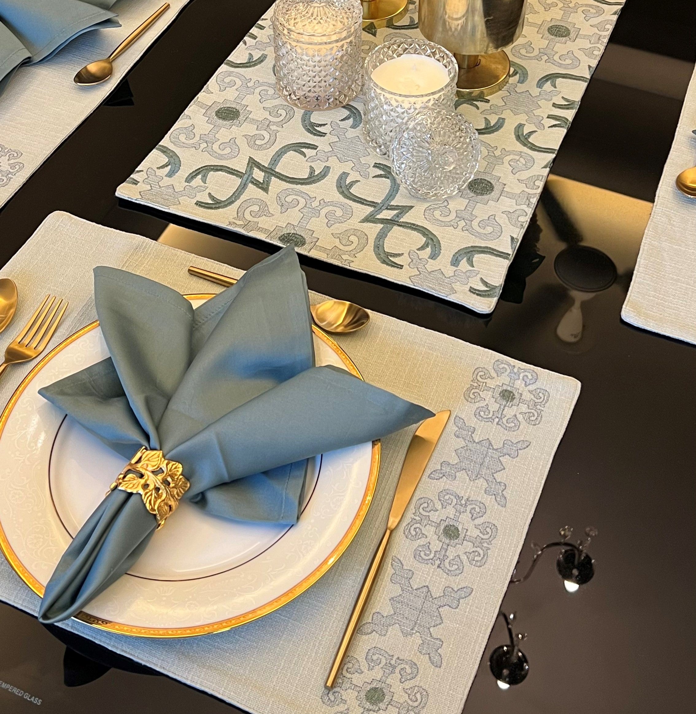 Geo Sage Green Table Linen - Set of 2 Placemats & 2 Napkins