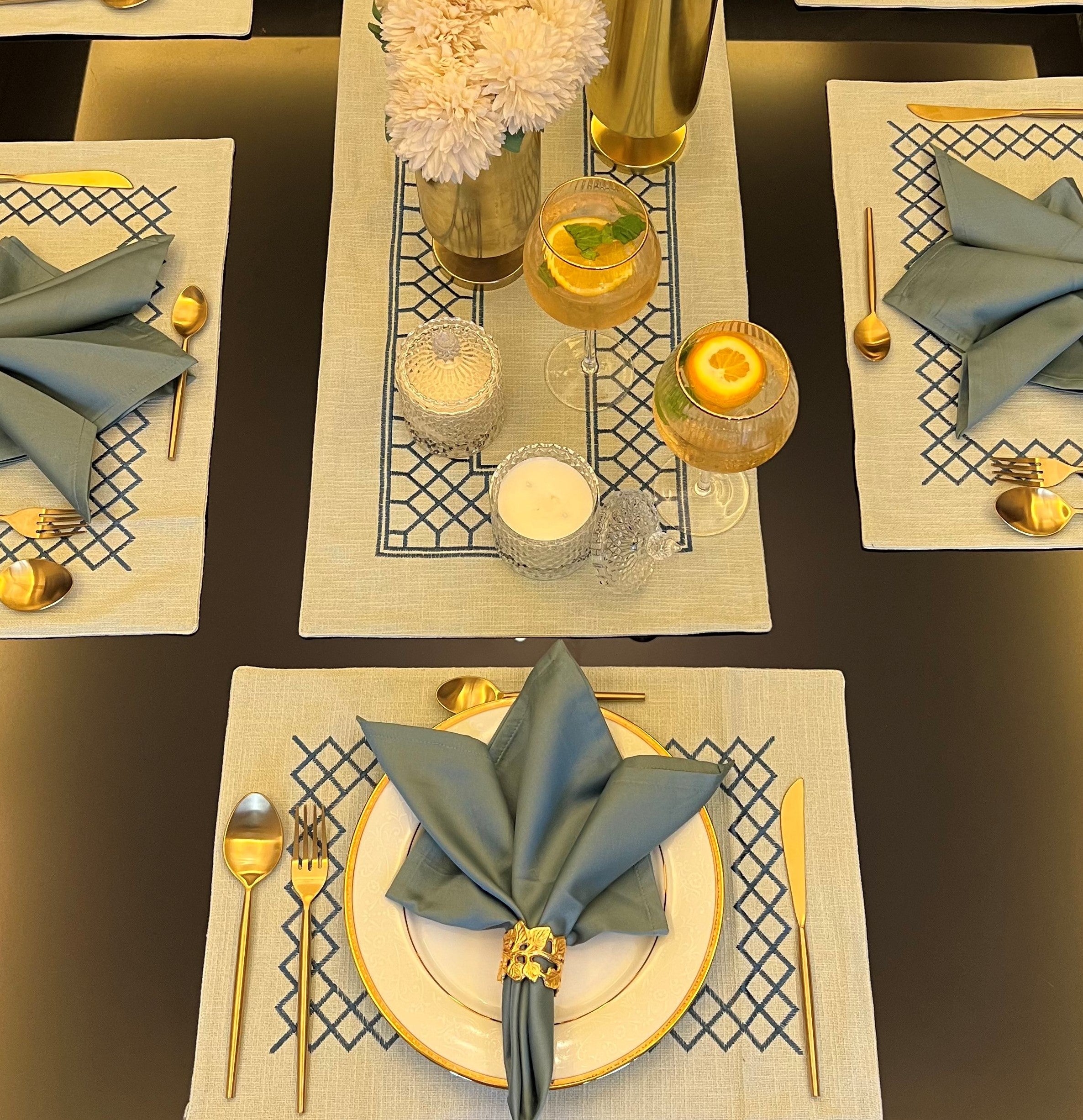 Zigzag Sage Green Table Linen - Set of 2 Placemats & 2 Napkins