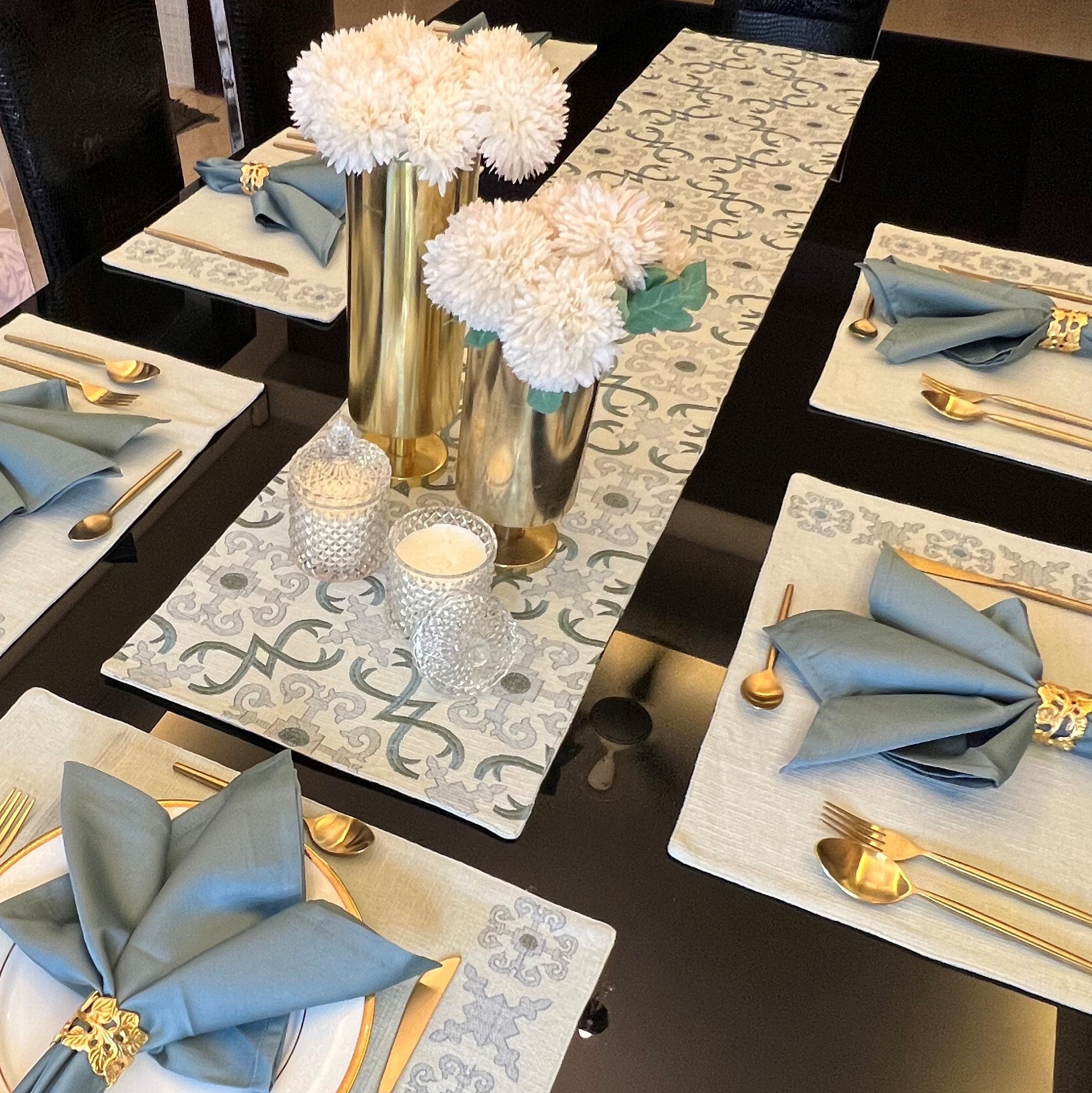 Geo Sage Green Table Linen - Set of 2 Placemats & 2 Napkins