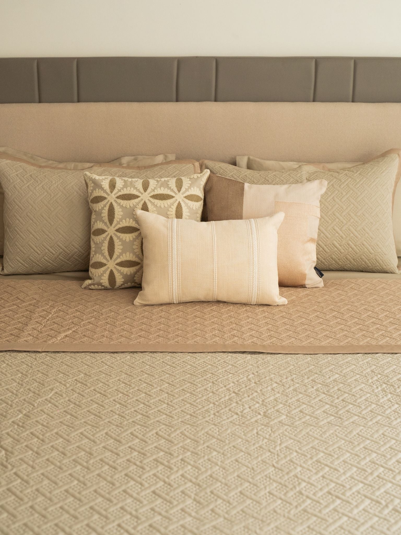 Poppy Sand and Beige 300TC Cotton Bedding Set (10 PC Set)
