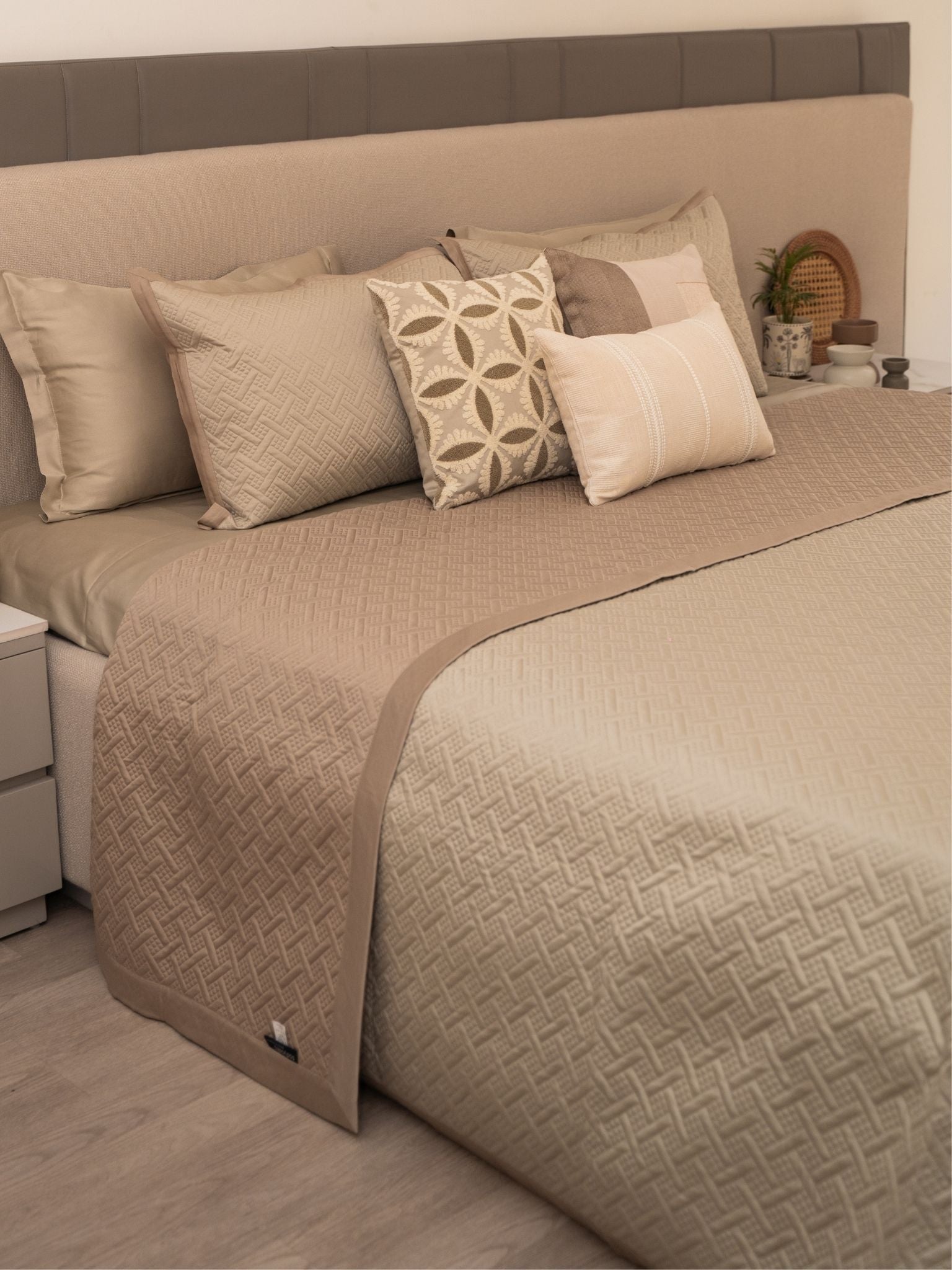 Poppy Sand and Beige 300TC Cotton Bedding Set (10 PC Set)