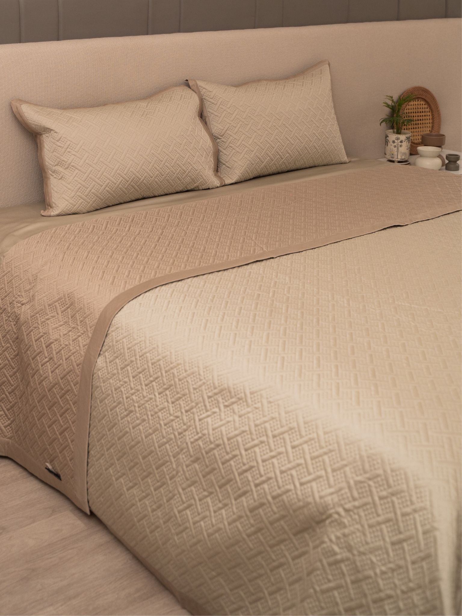 Poppy Sand and Beige Cotton Reversible Bedspread