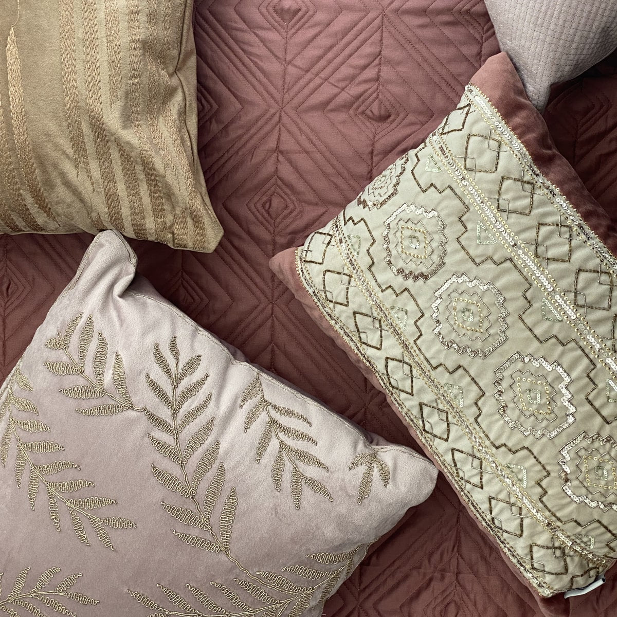 Quilted Blush and Beige Ripple Reversible Bedspread