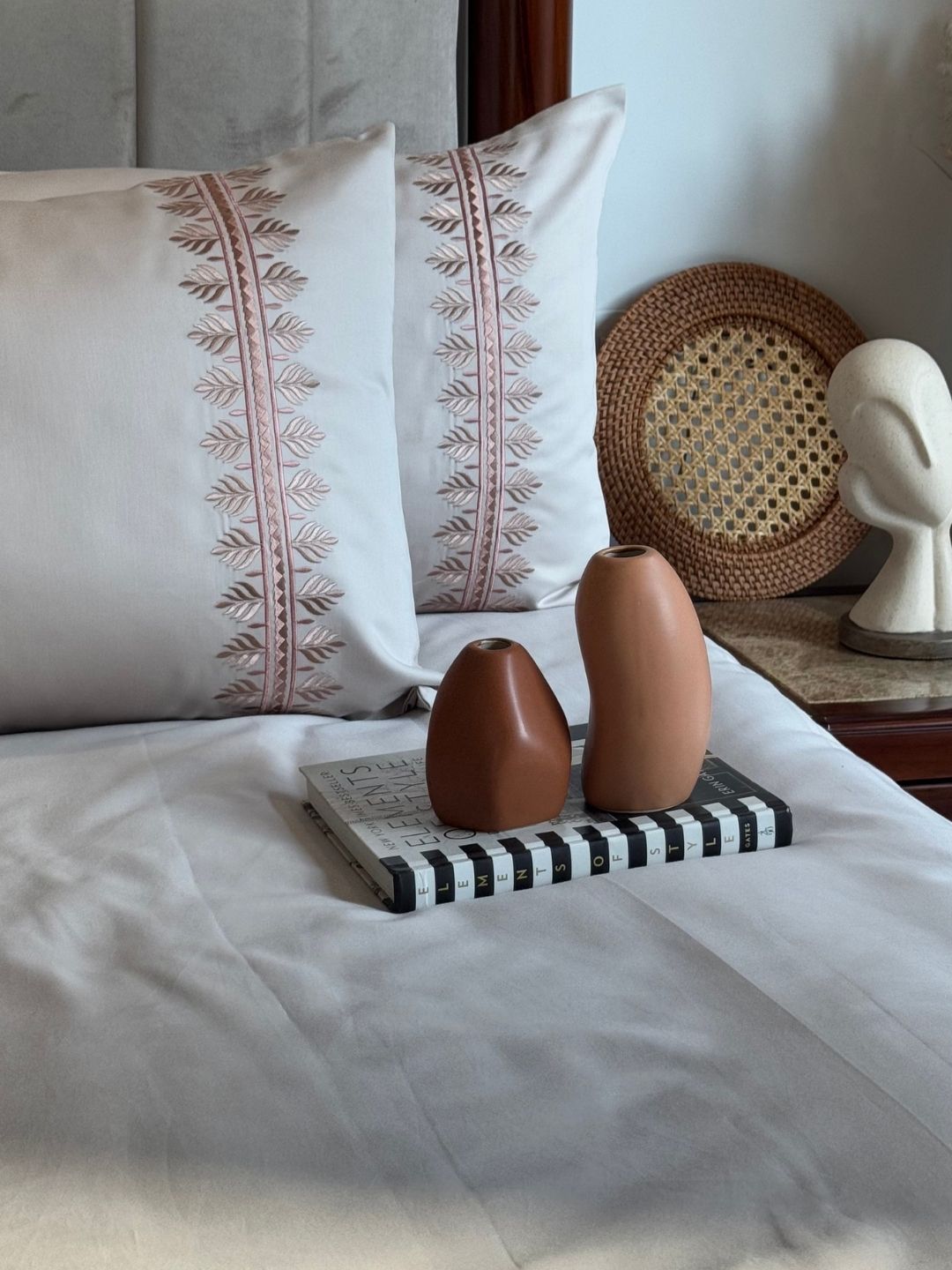 1000TC Cotton Rich Chloe Ivory Syona Bedsheet Set