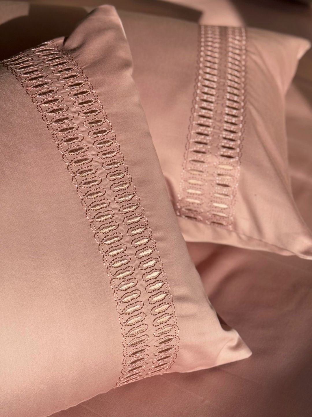 1000TC Cotton Rich Ella Old Rose Syona Bedsheet Set