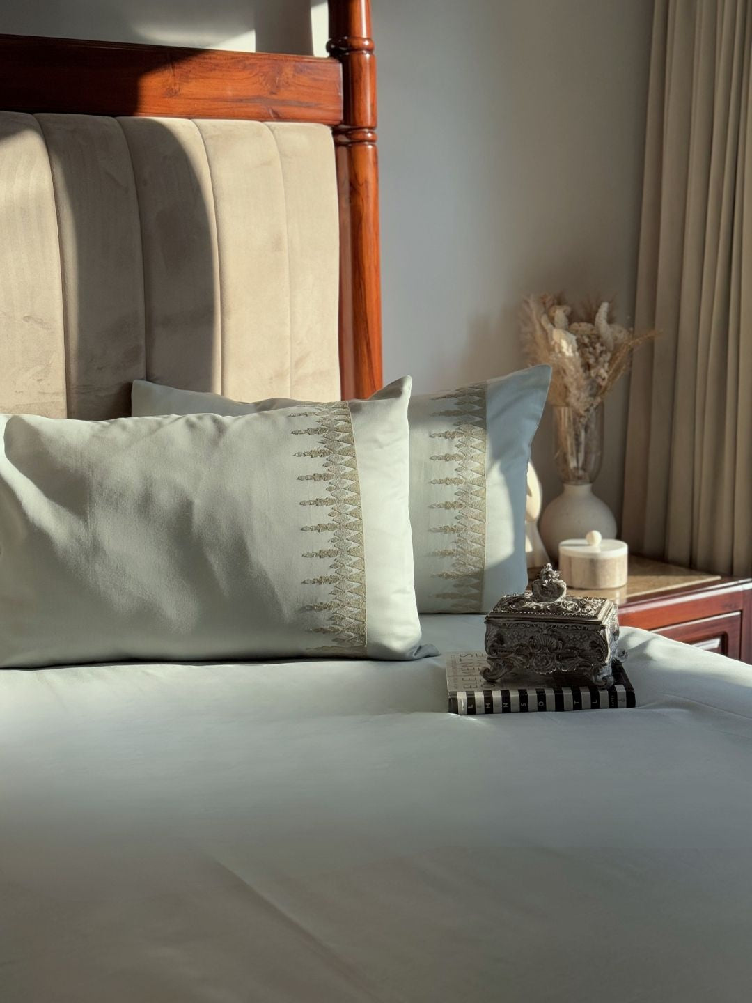 1000TC Cotton Rich Ivy Sage Green Syona Bedsheet Set