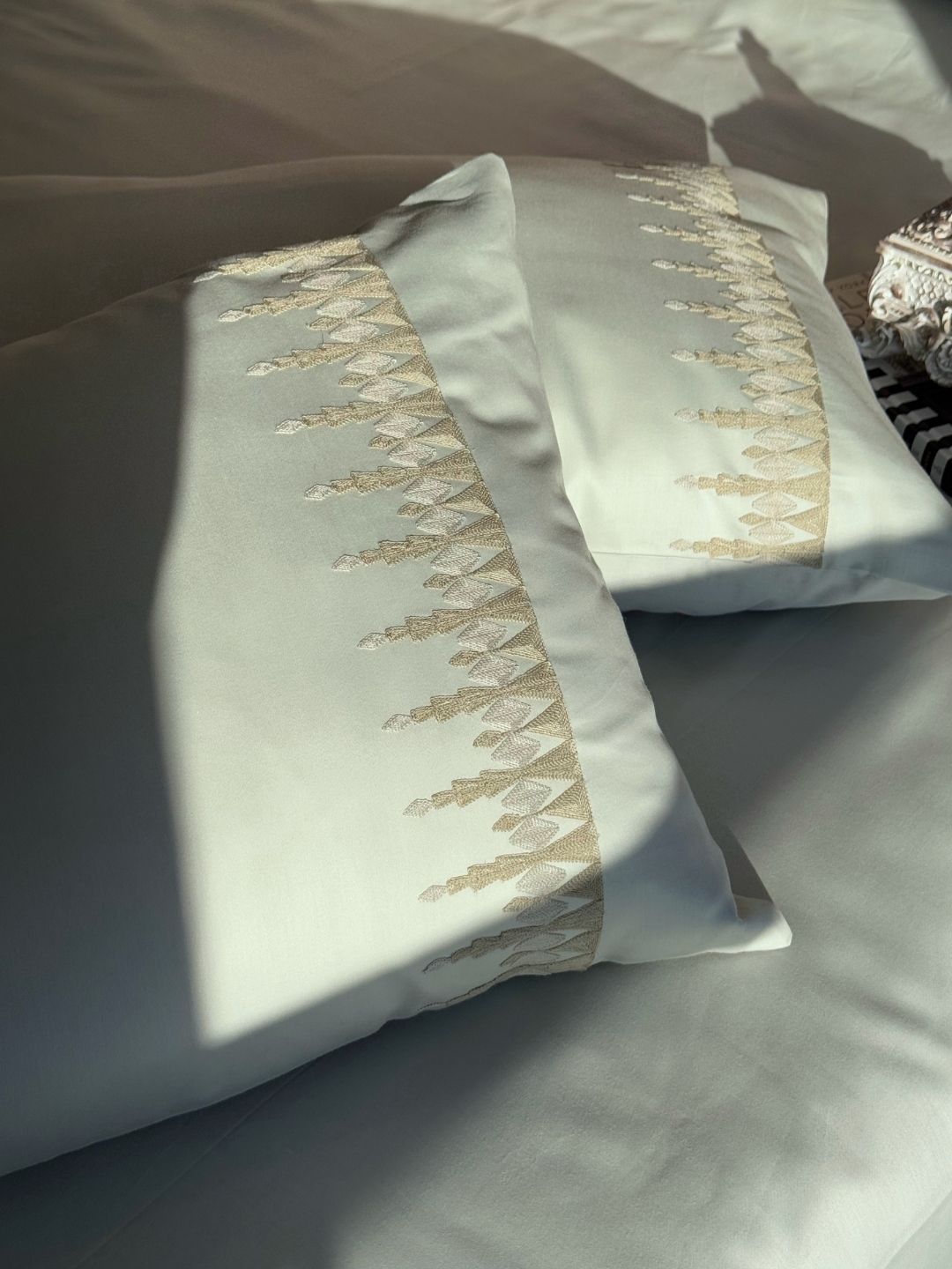 1000TC Cotton Rich Ivy Sage Green Syona Bedsheet Set
