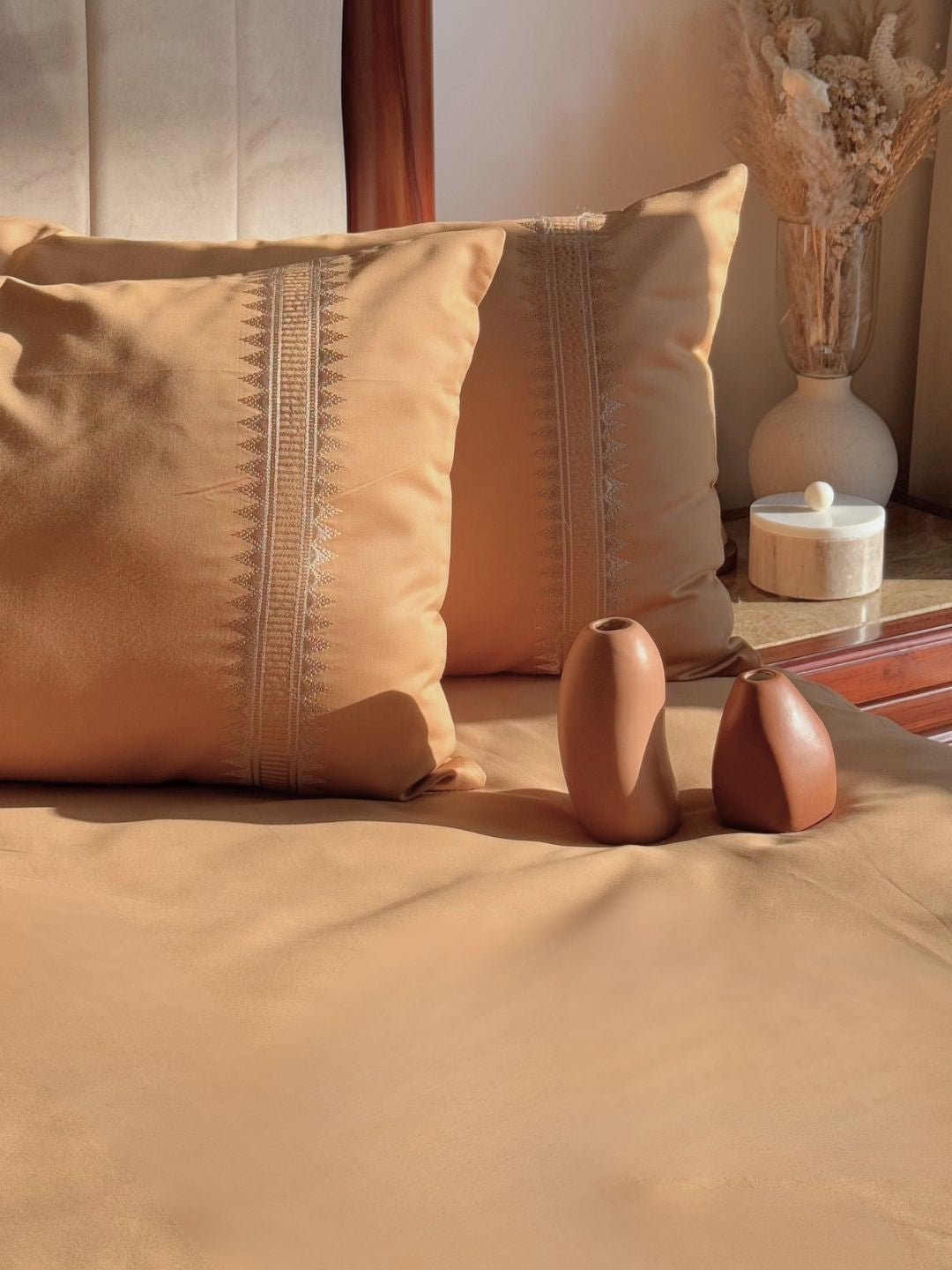 1000TC Cotton Rich Mia Honey Mustard Syona Bedsheet Set