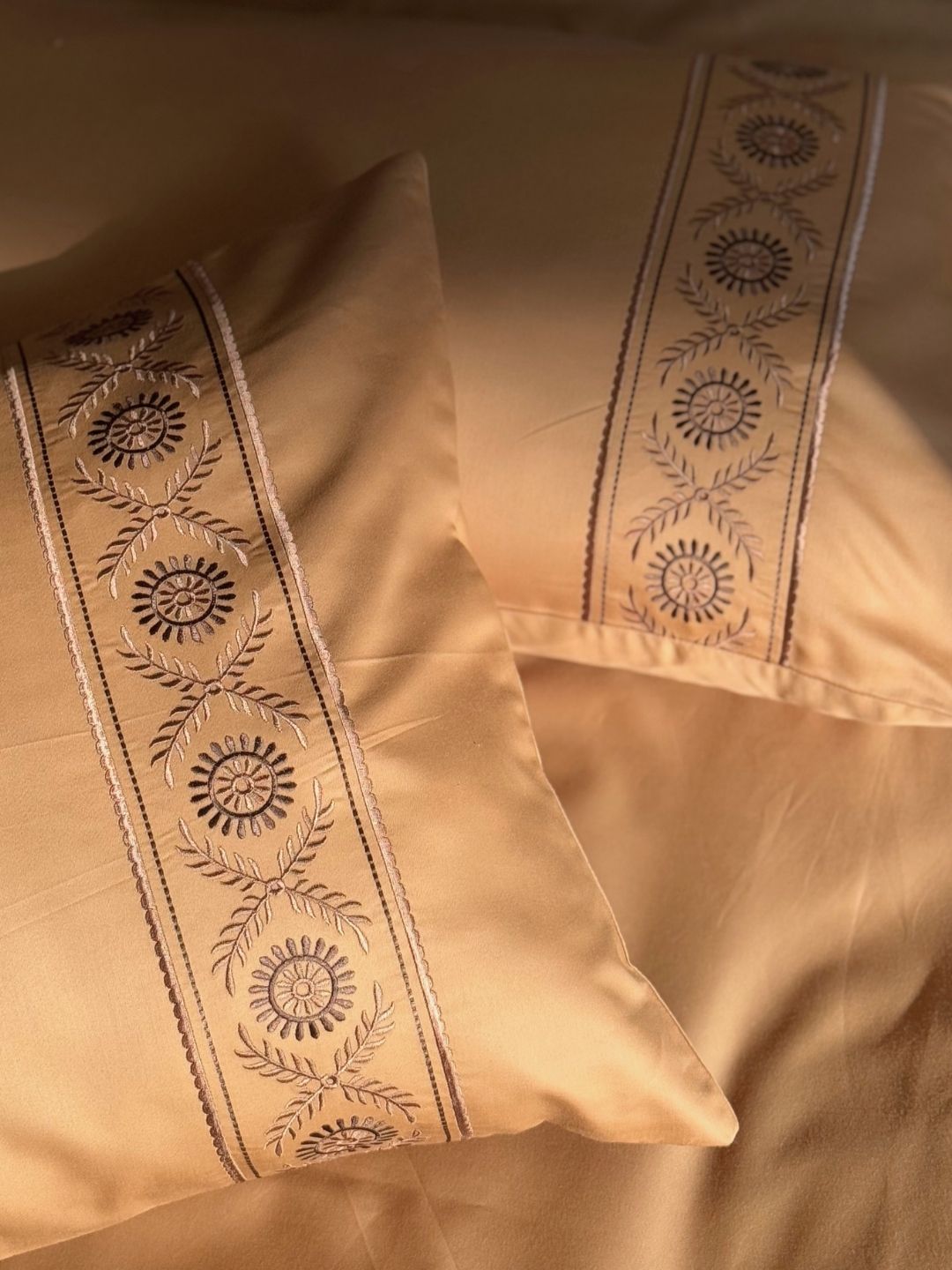 1000TC Cotton Rich Sophie Honey Mustard Syona Bedsheet Set