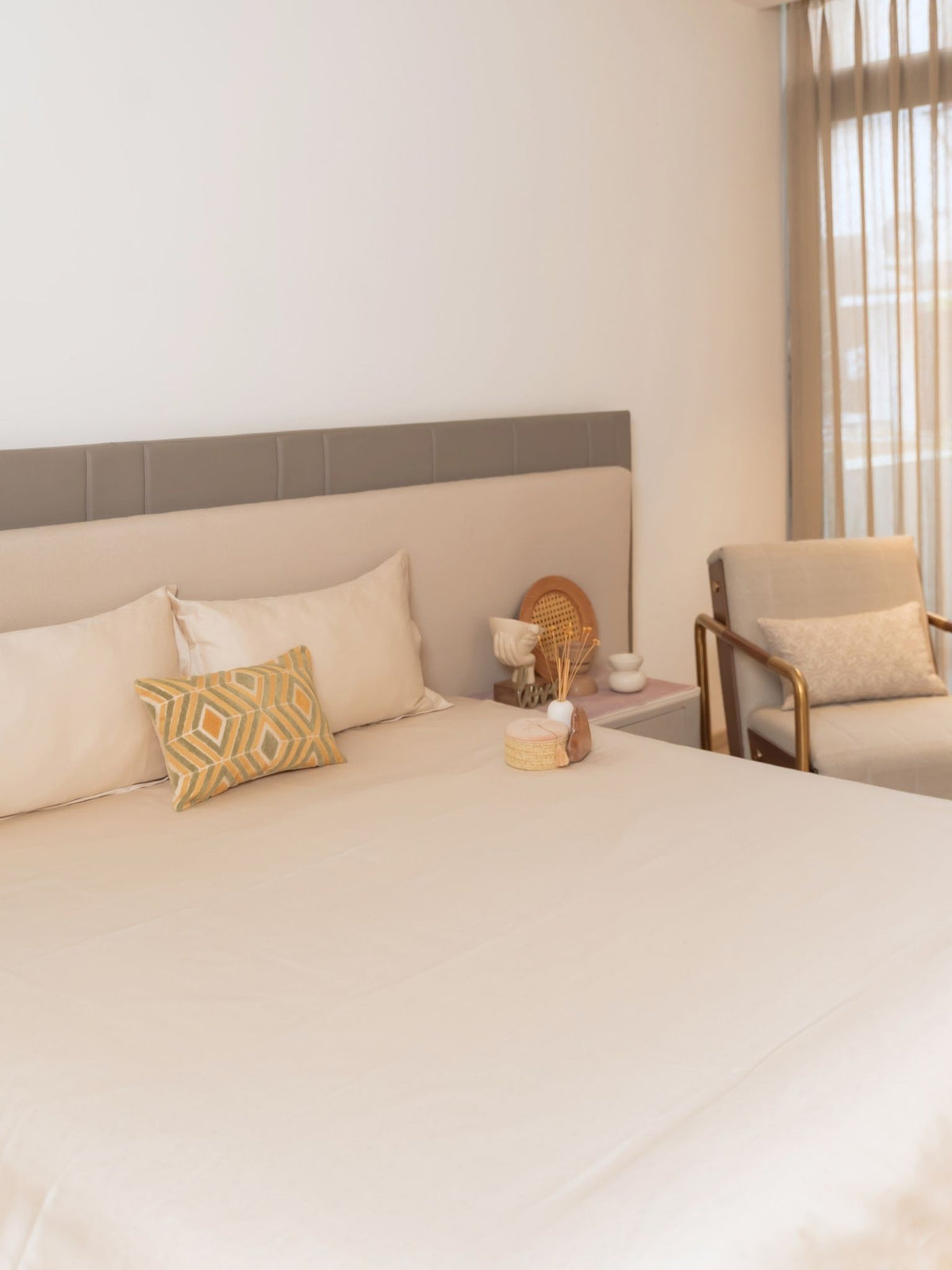 Diamora Oats Beige Treasure Bedsheet Set