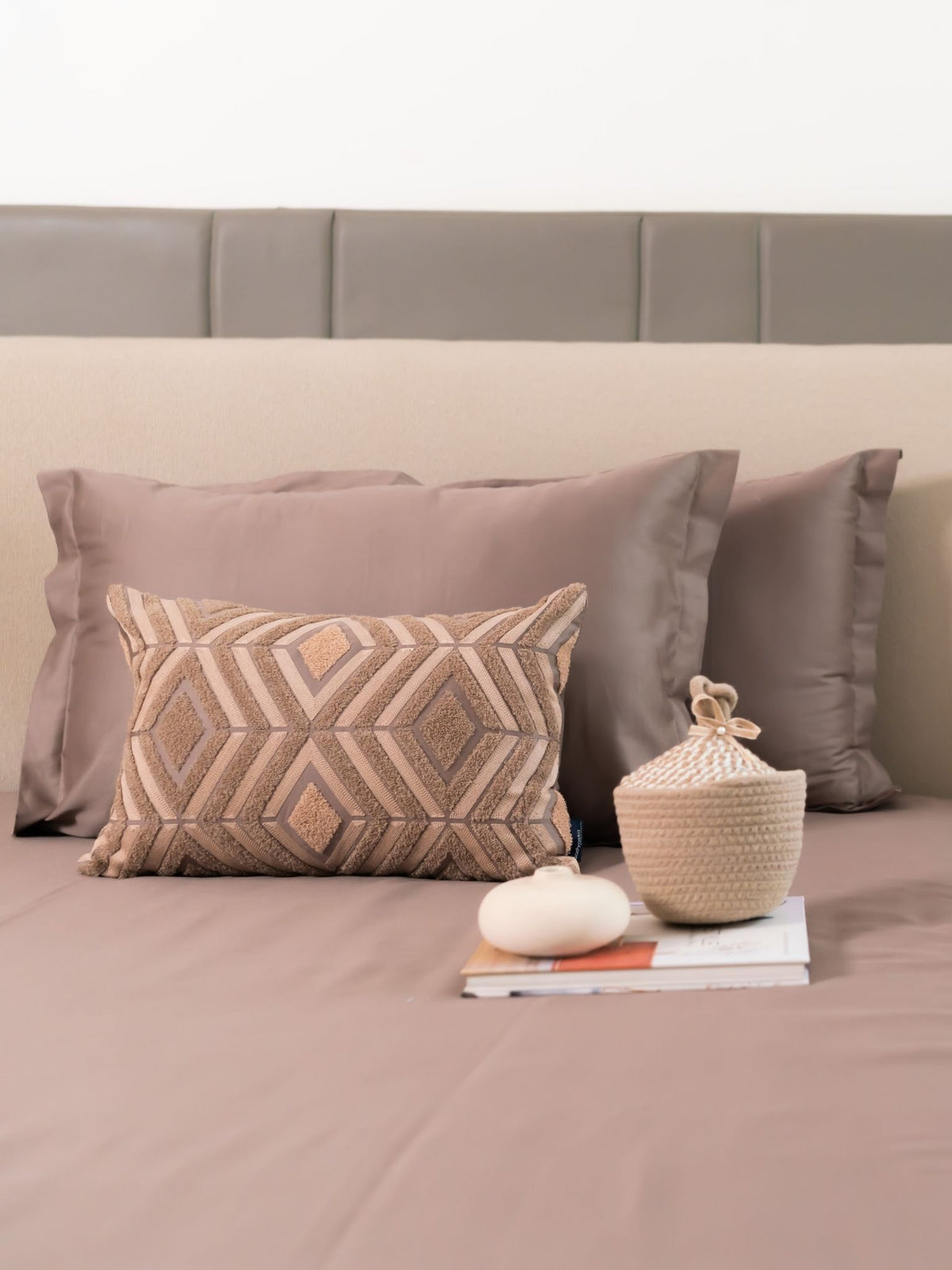 Diamora Taupe Treasure Bedsheet Set
