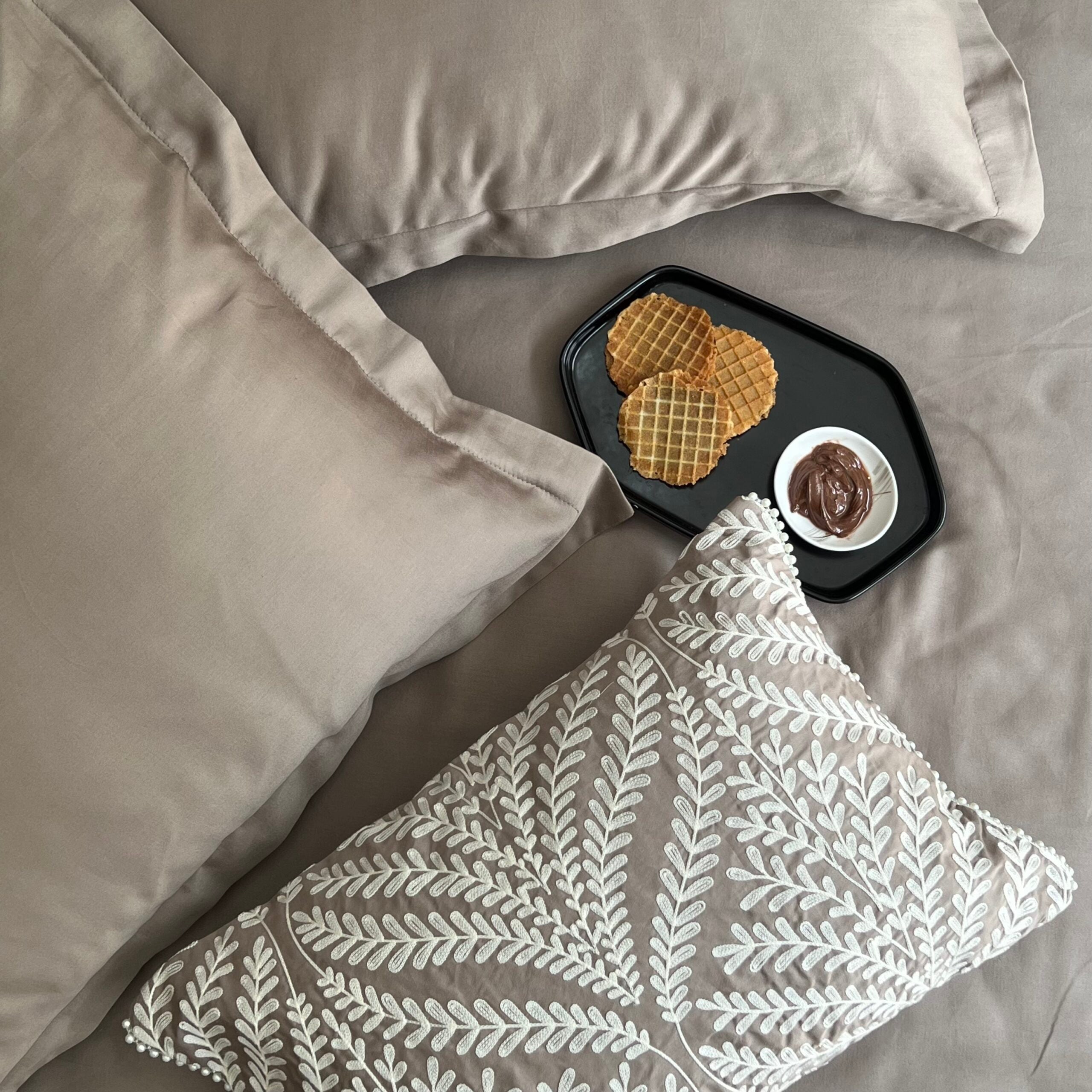 Exotic Mocha Treasure Bedsheet