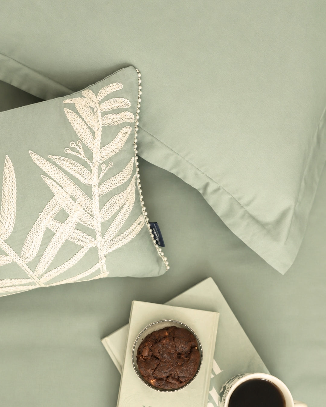 Noira Sage Green 1000TC Cotton Rich Lorenza Bedsheet Set in Gift Box (5 PC Set)