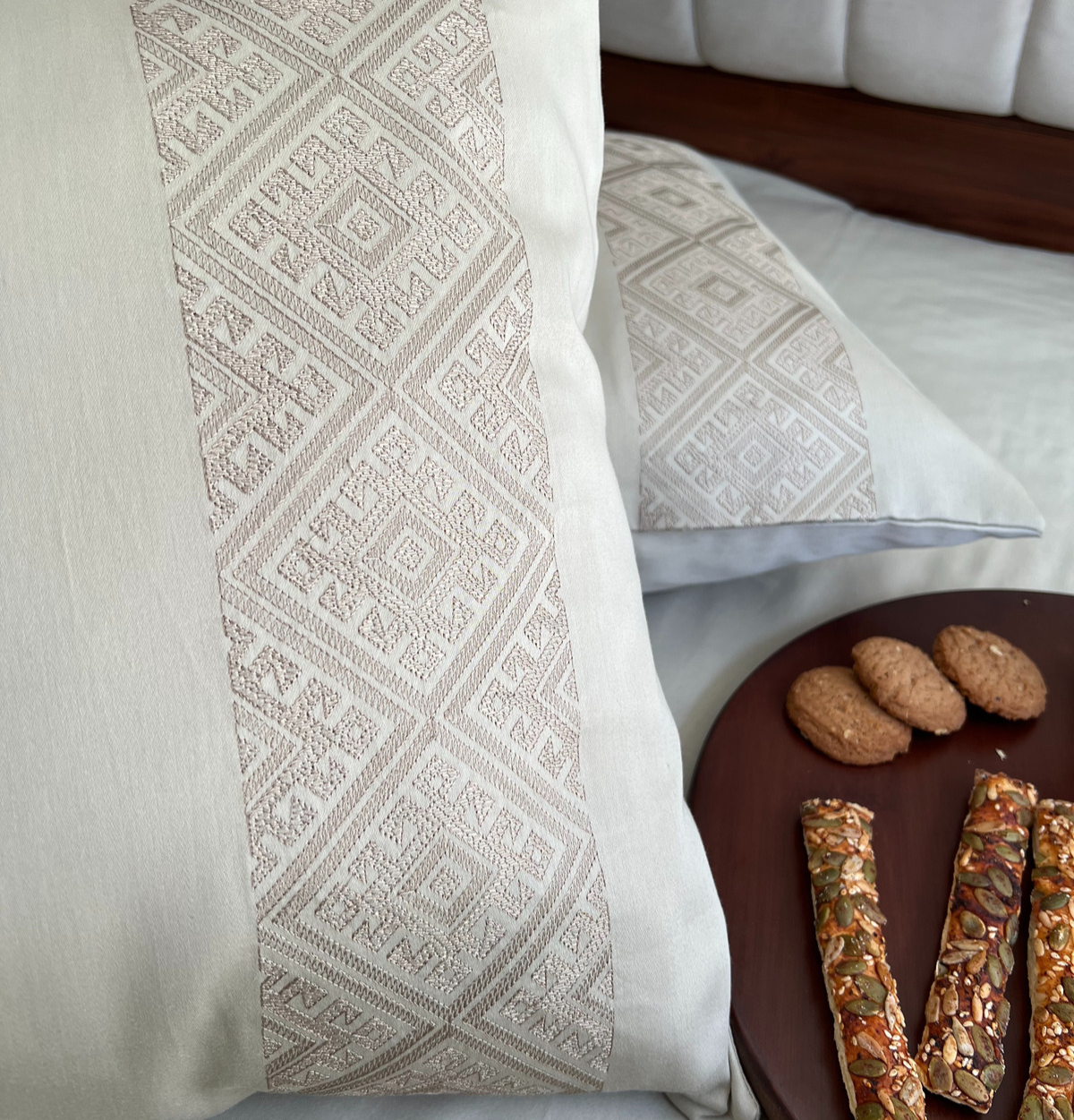 Arcane Beige Dreams Bedsheet