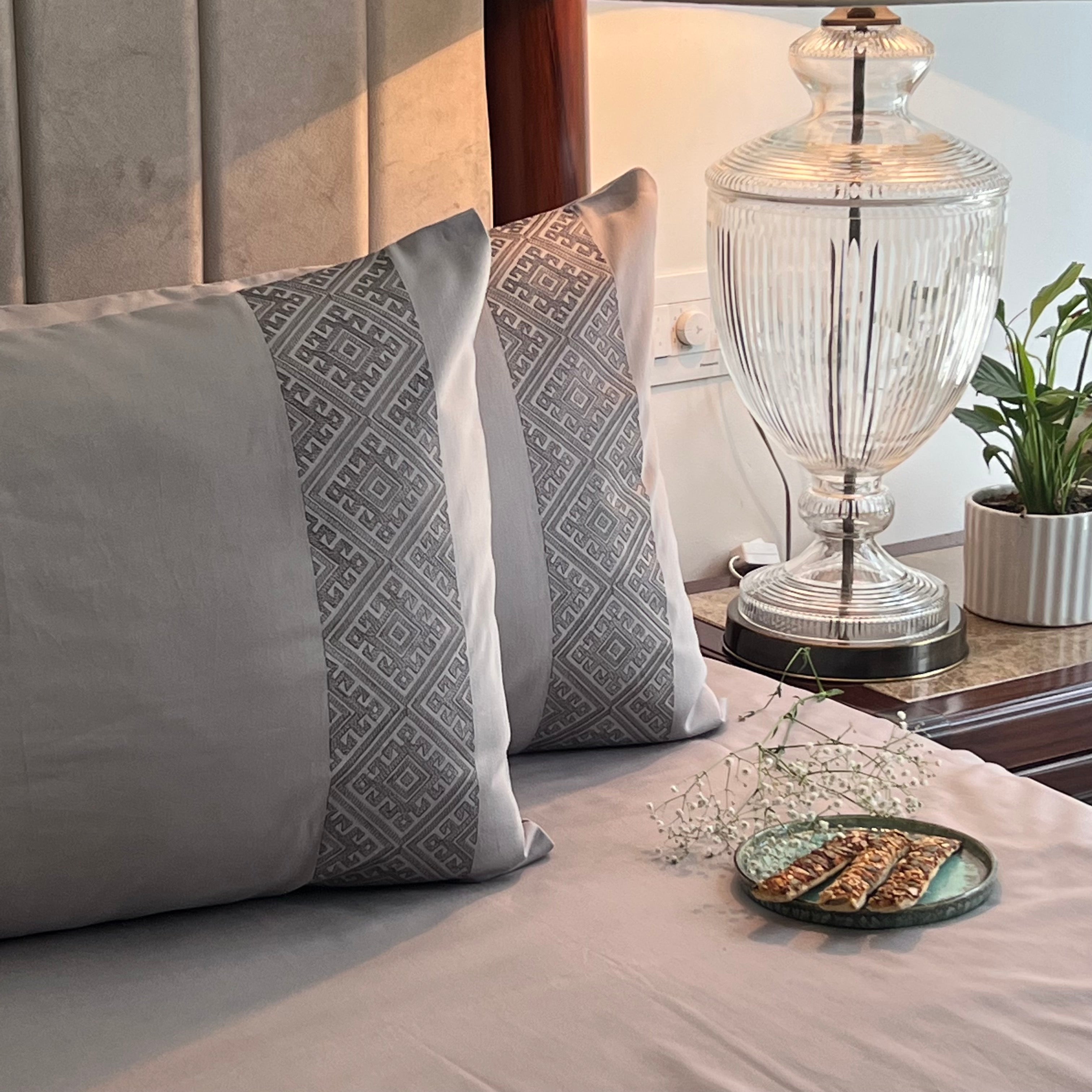 Arcane Silver Dreams Bedsheet