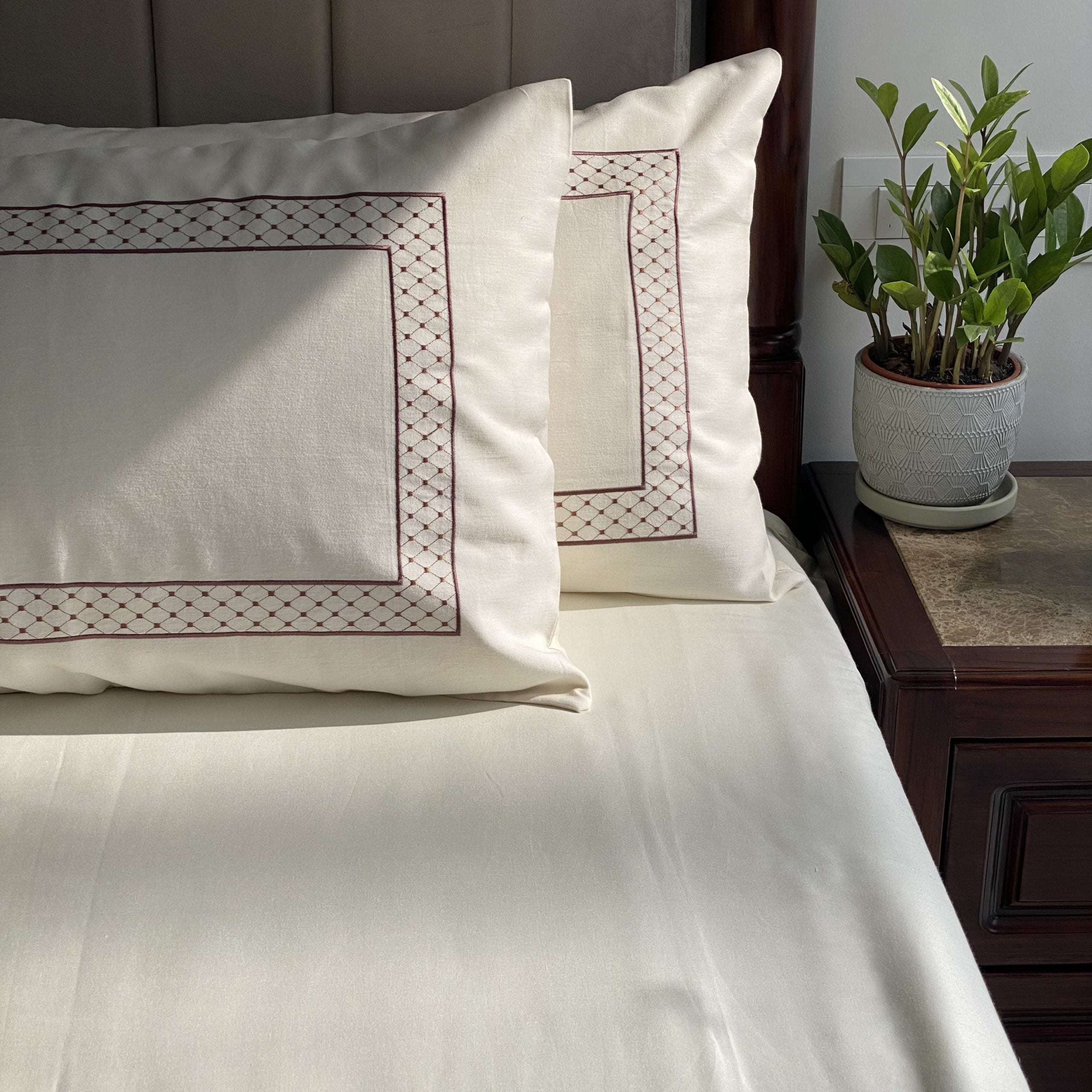 Checks Ivory Coffee Dreams Bedsheet