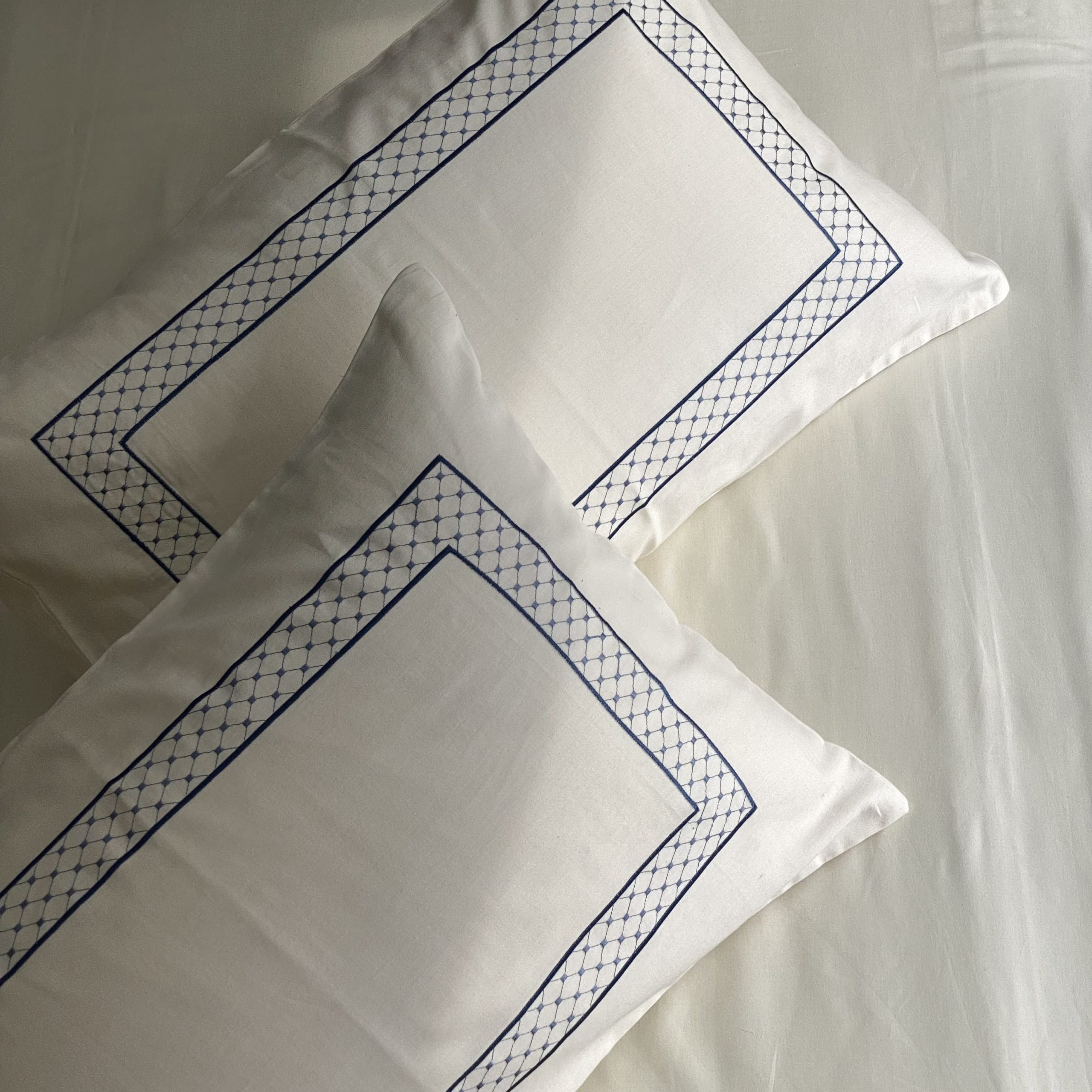 Checks Ivory Navy Dreams Bedsheet