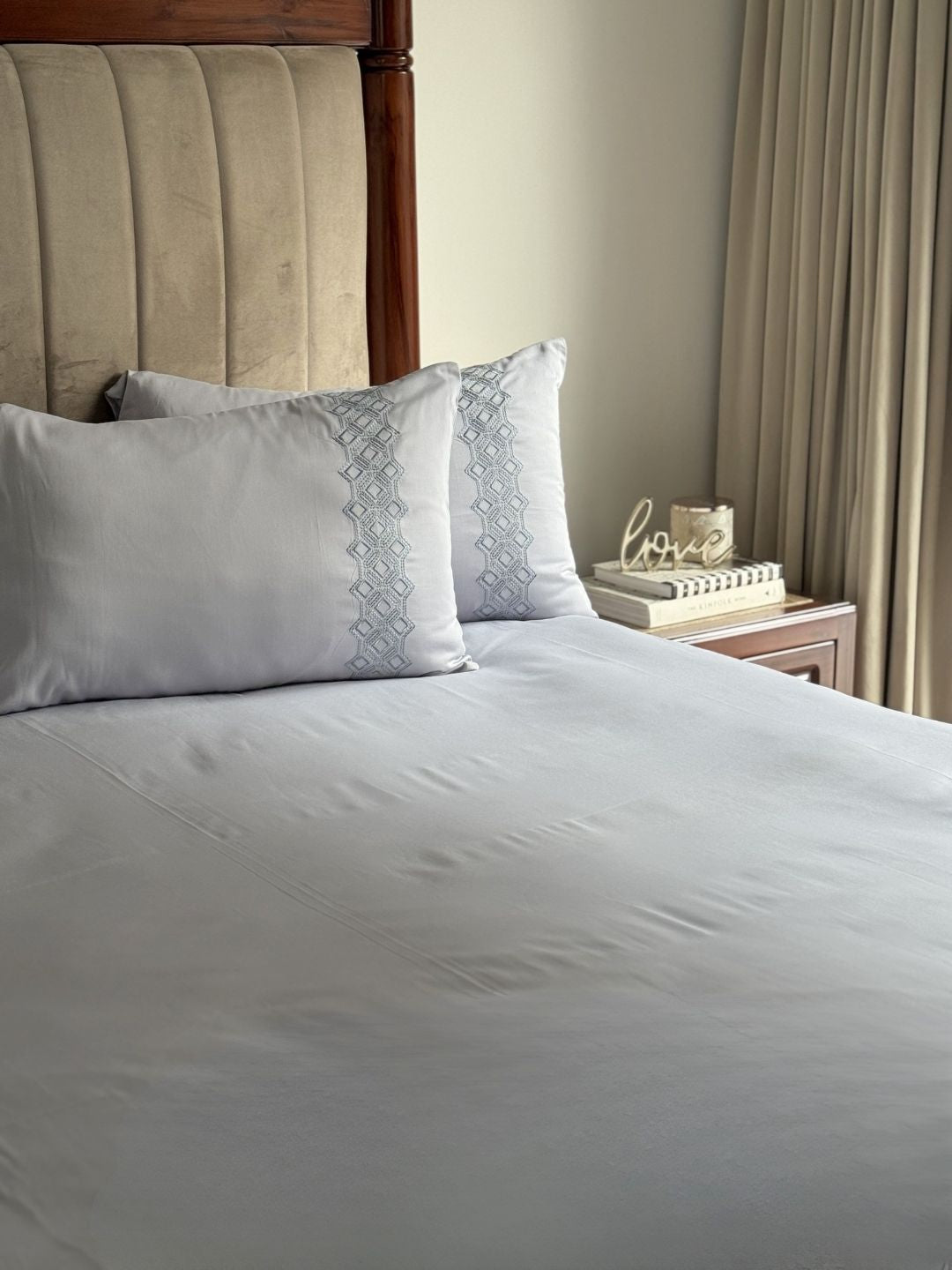 Cora Smoke Blue Dreams Bedsheet Set