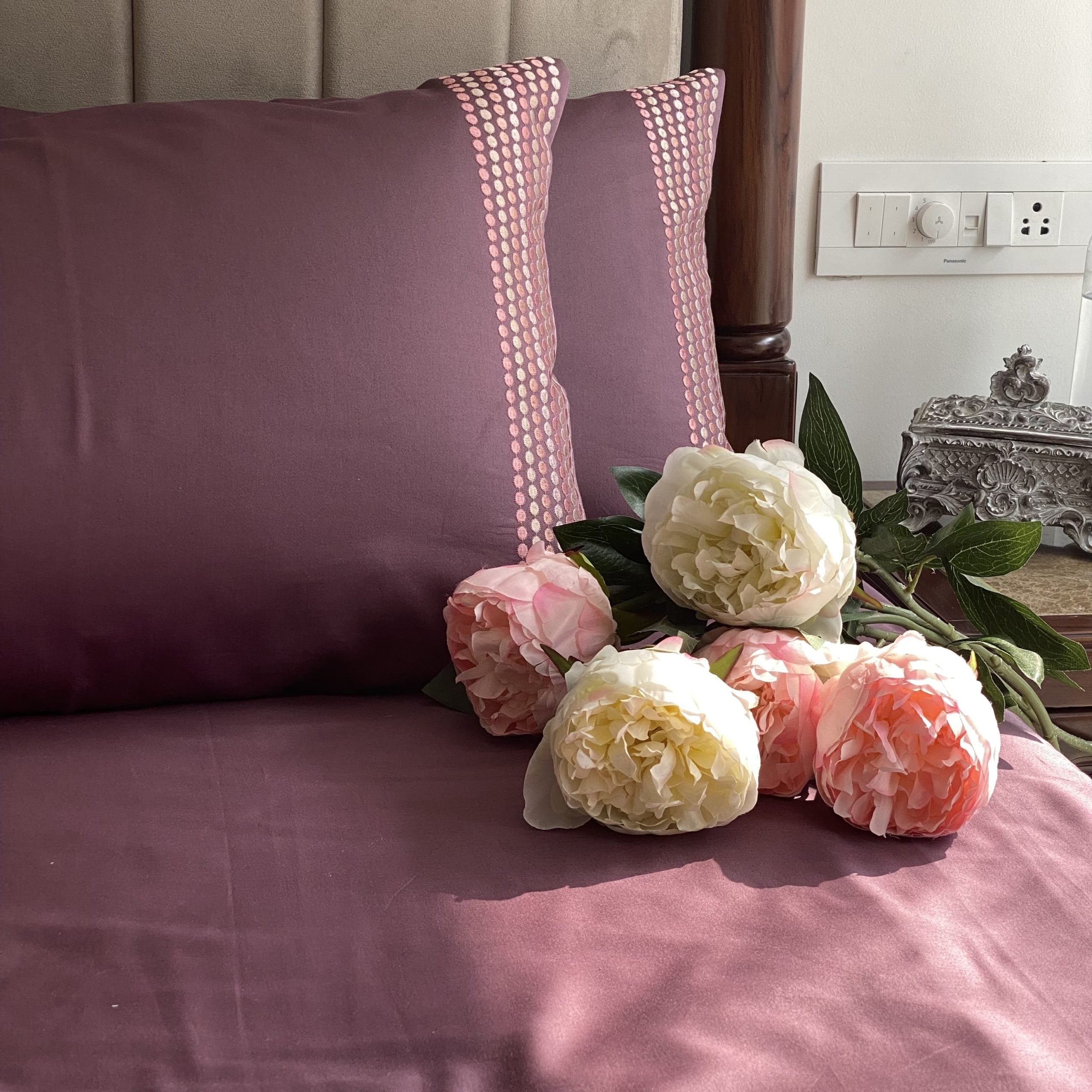 Dots Mauve Dreams Bedsheet