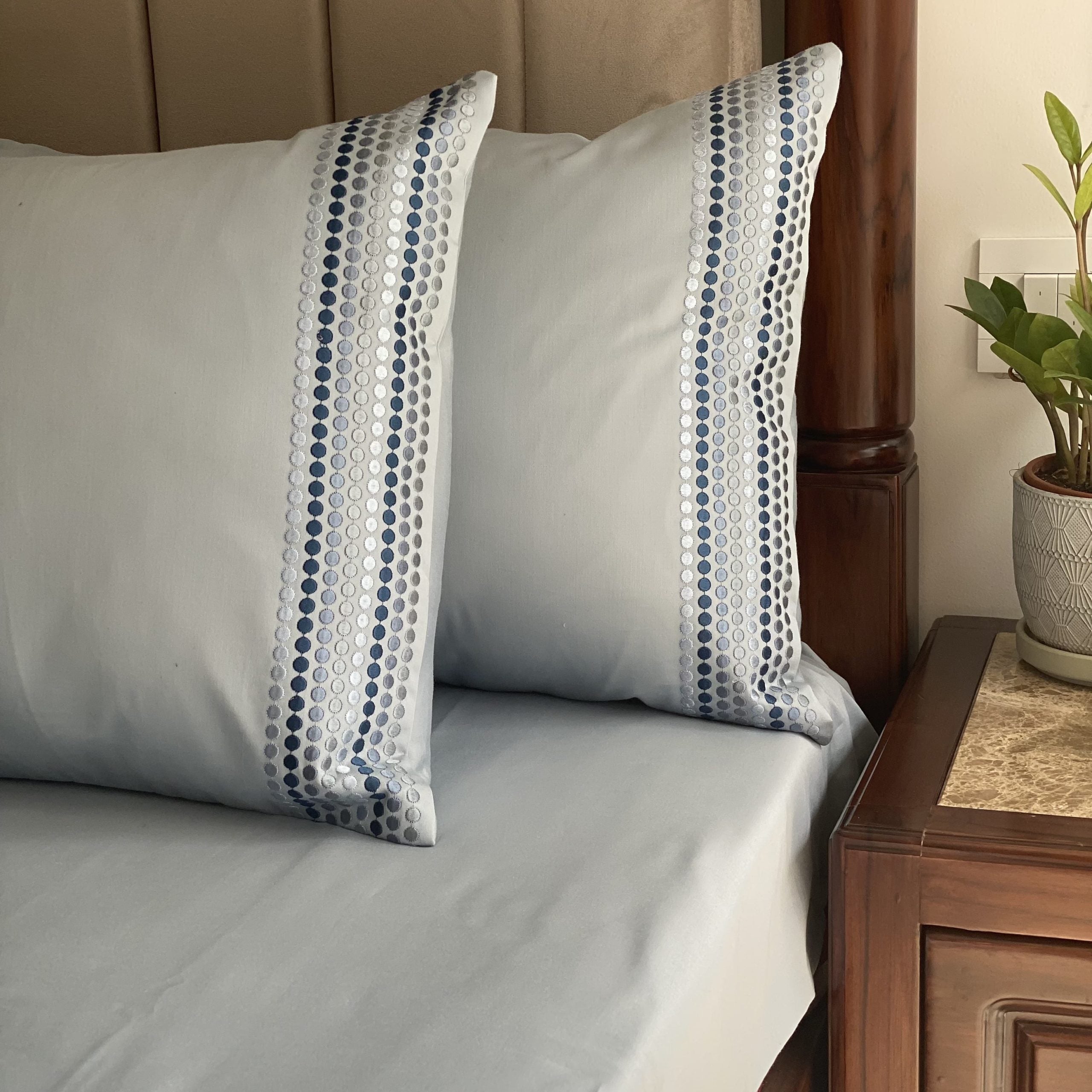 Dots Smoke Blue Dreams Bedsheet