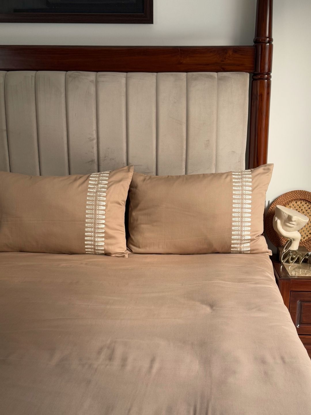 Elise Hazel Beige Dreams Bedsheet Set