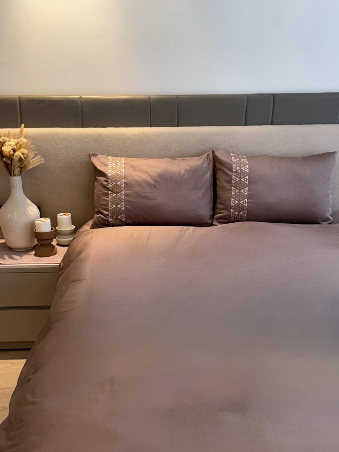 Faye Taupe Dreams Bedsheet Set