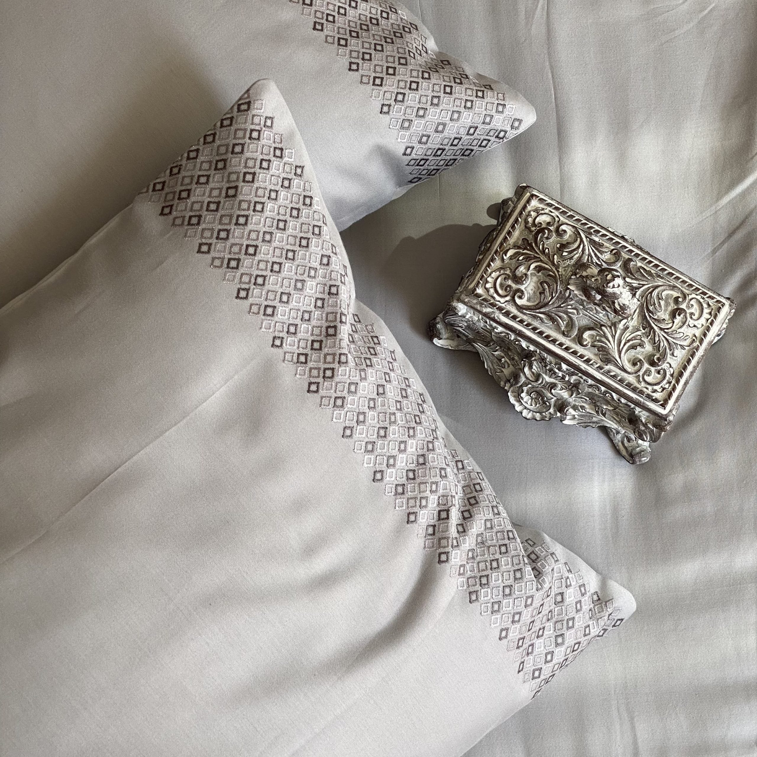 Jewel Sandstone Grey Dreams Bedsheet