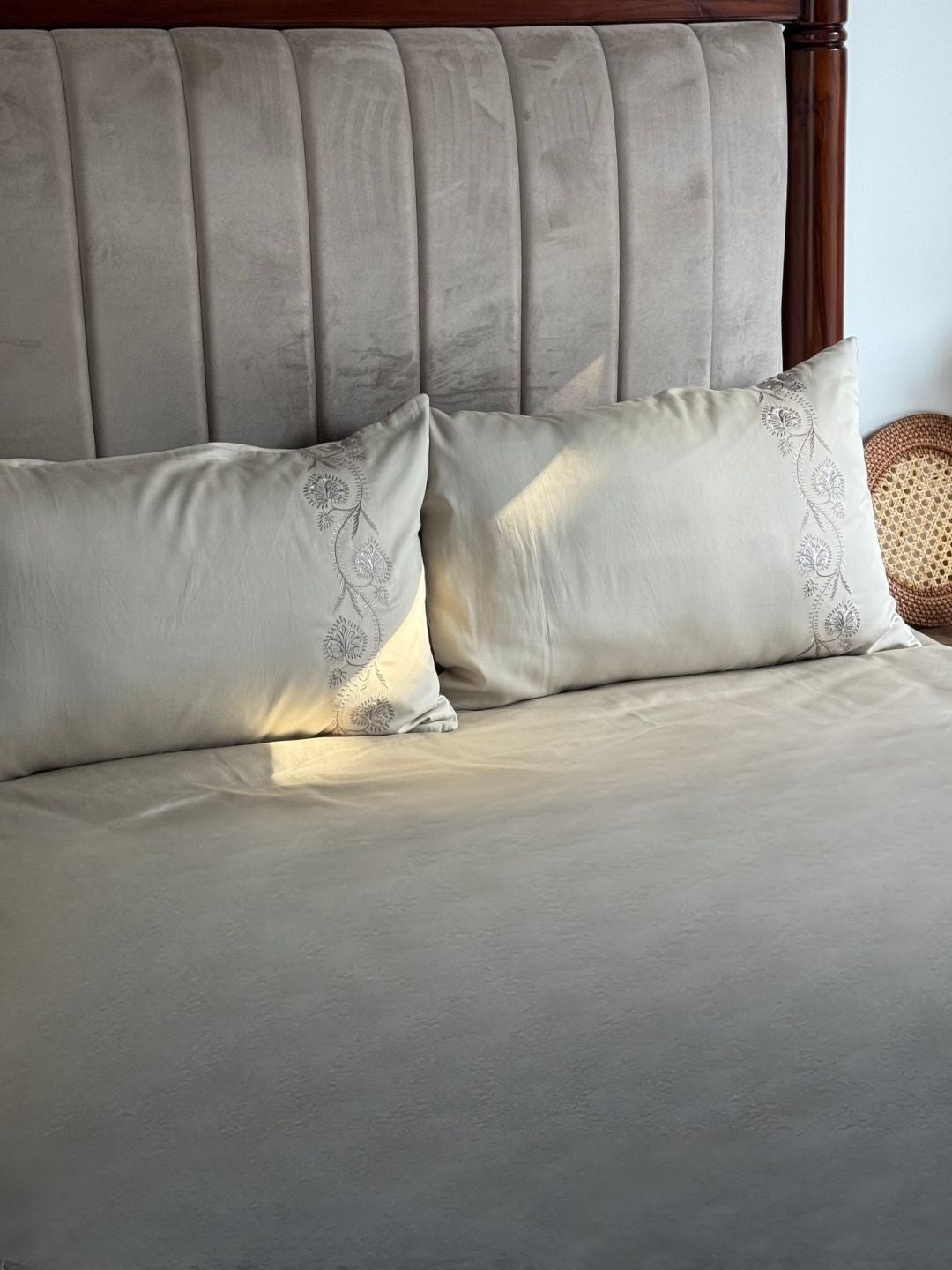 Nora Beige Dreams Bedsheet Set