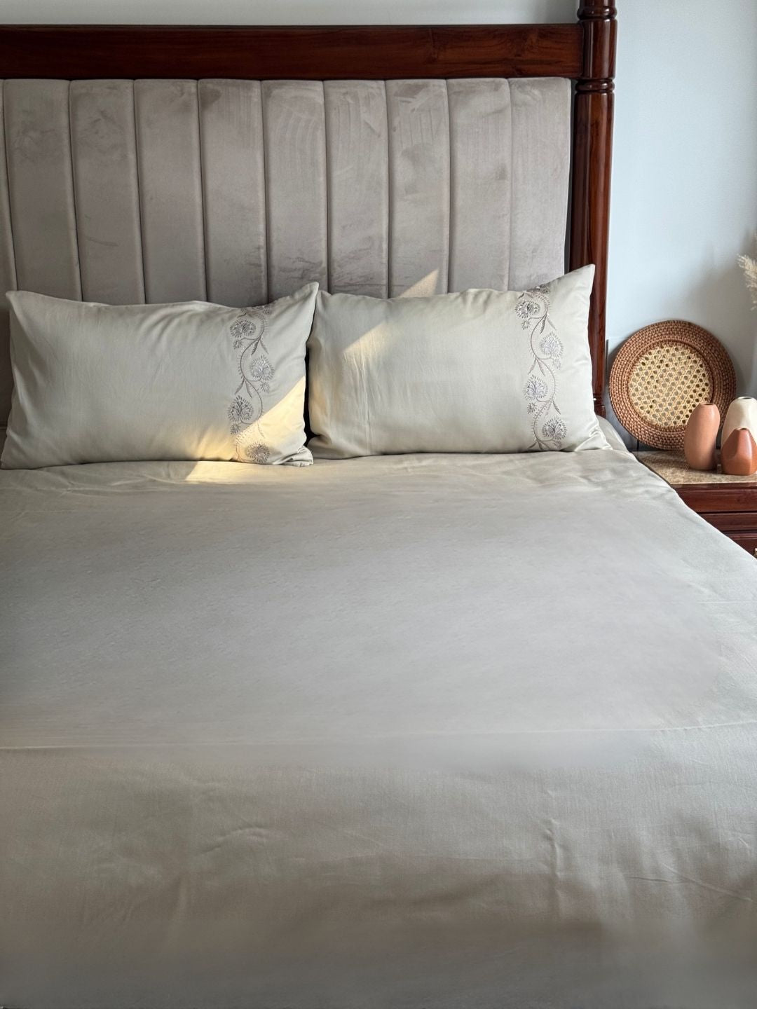 Nora Beige Dreams Bedsheet Set