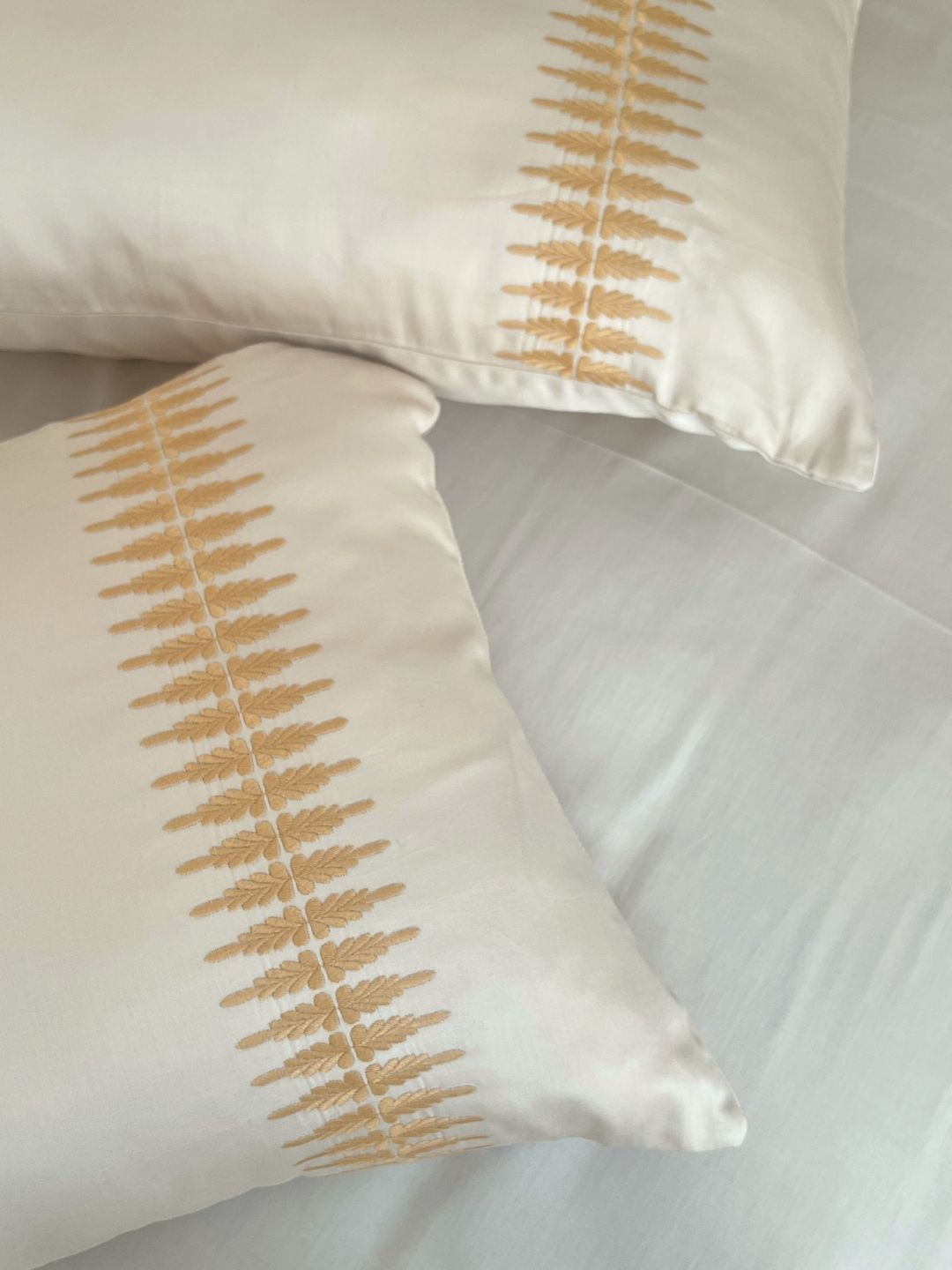 Stella Oats Beige Dreams Bedsheet Set