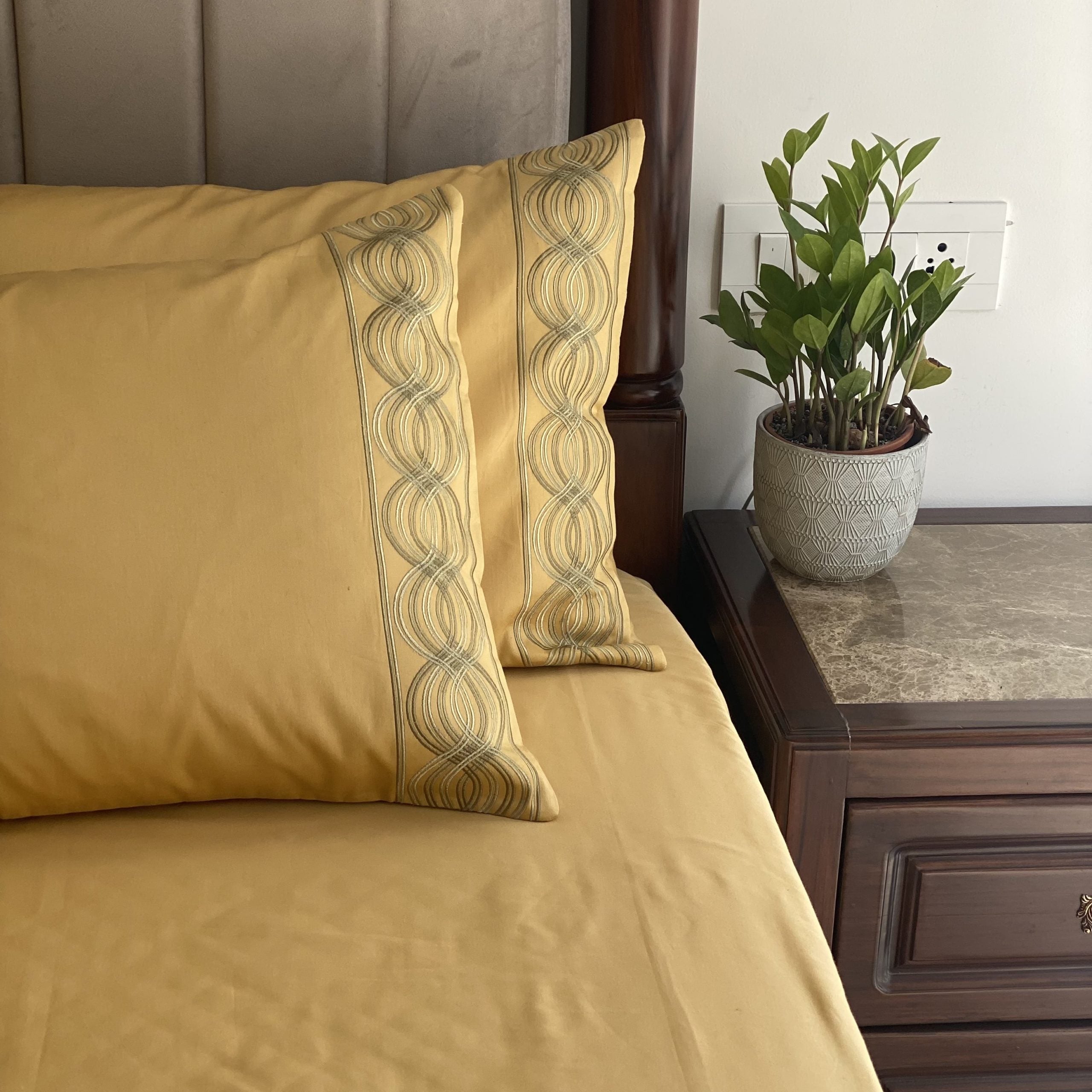 Wave Buttercup Yellow Dreams Bedsheet