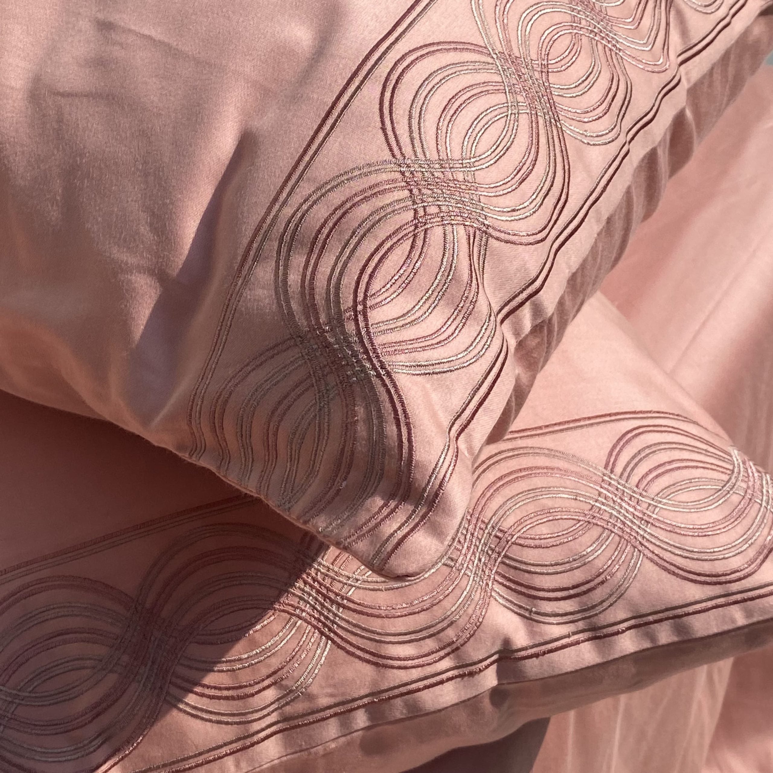 Wave Coral Dreams Bedsheet