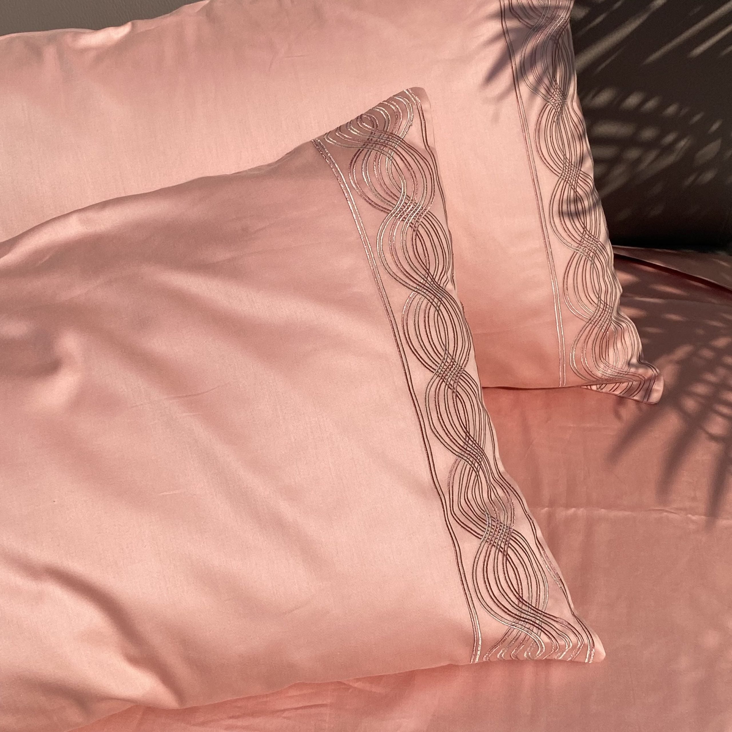 Wave Coral Dreams Bedsheet