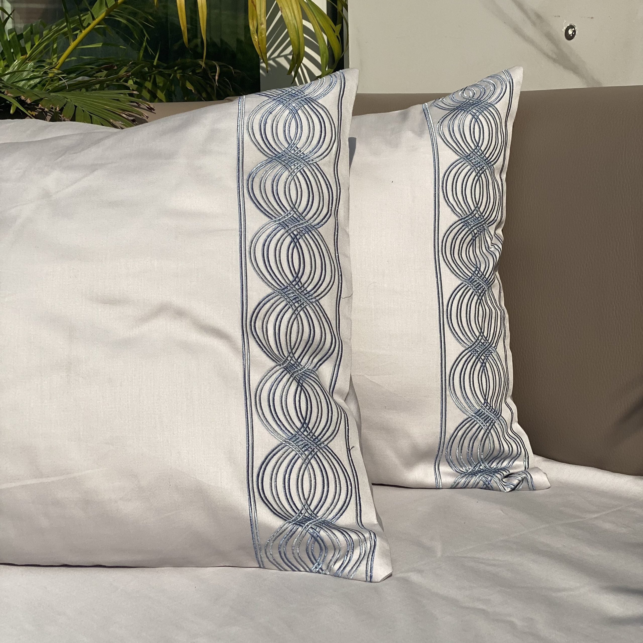 Wave Grey Dreams Bedsheet