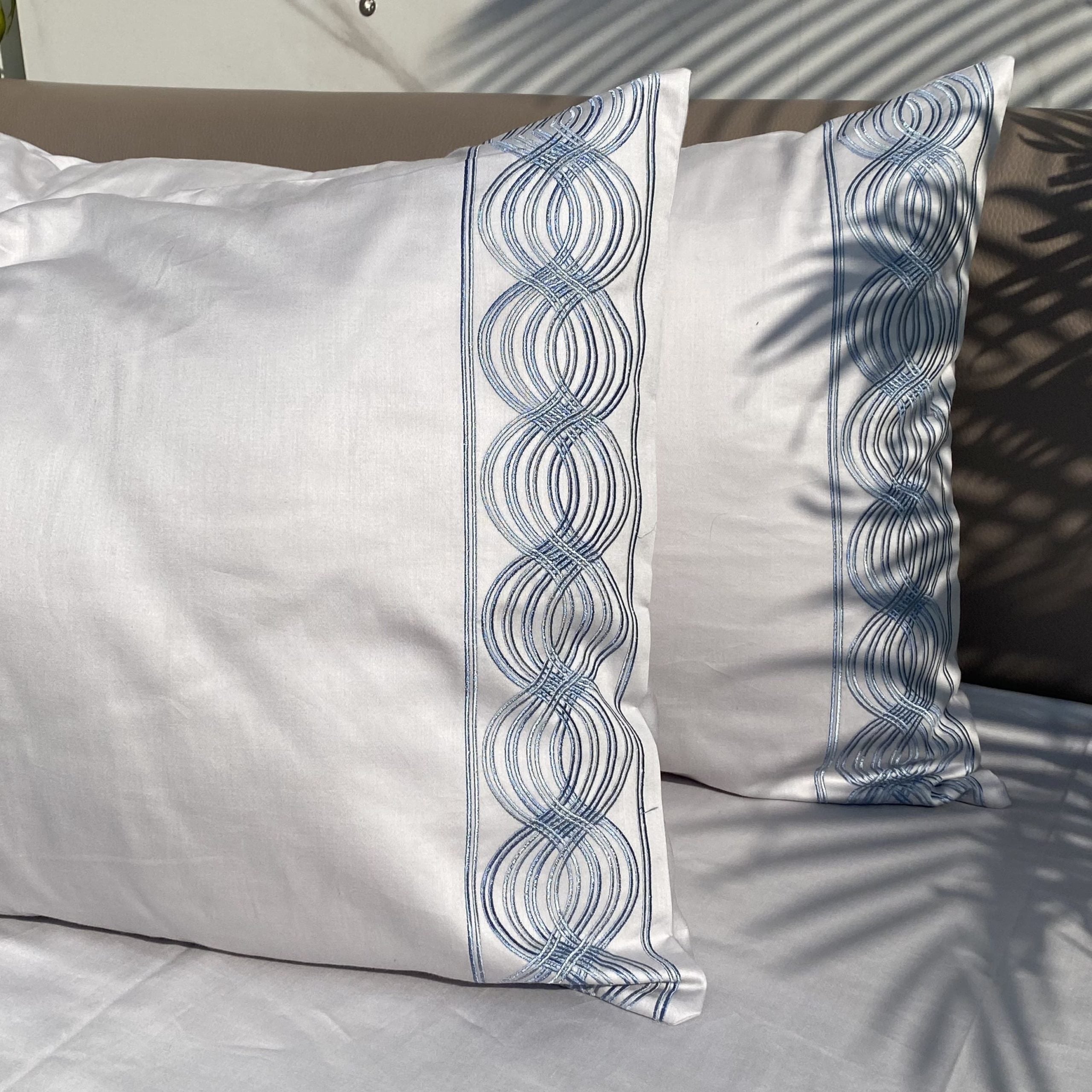 Wave Grey Dreams Bedsheet