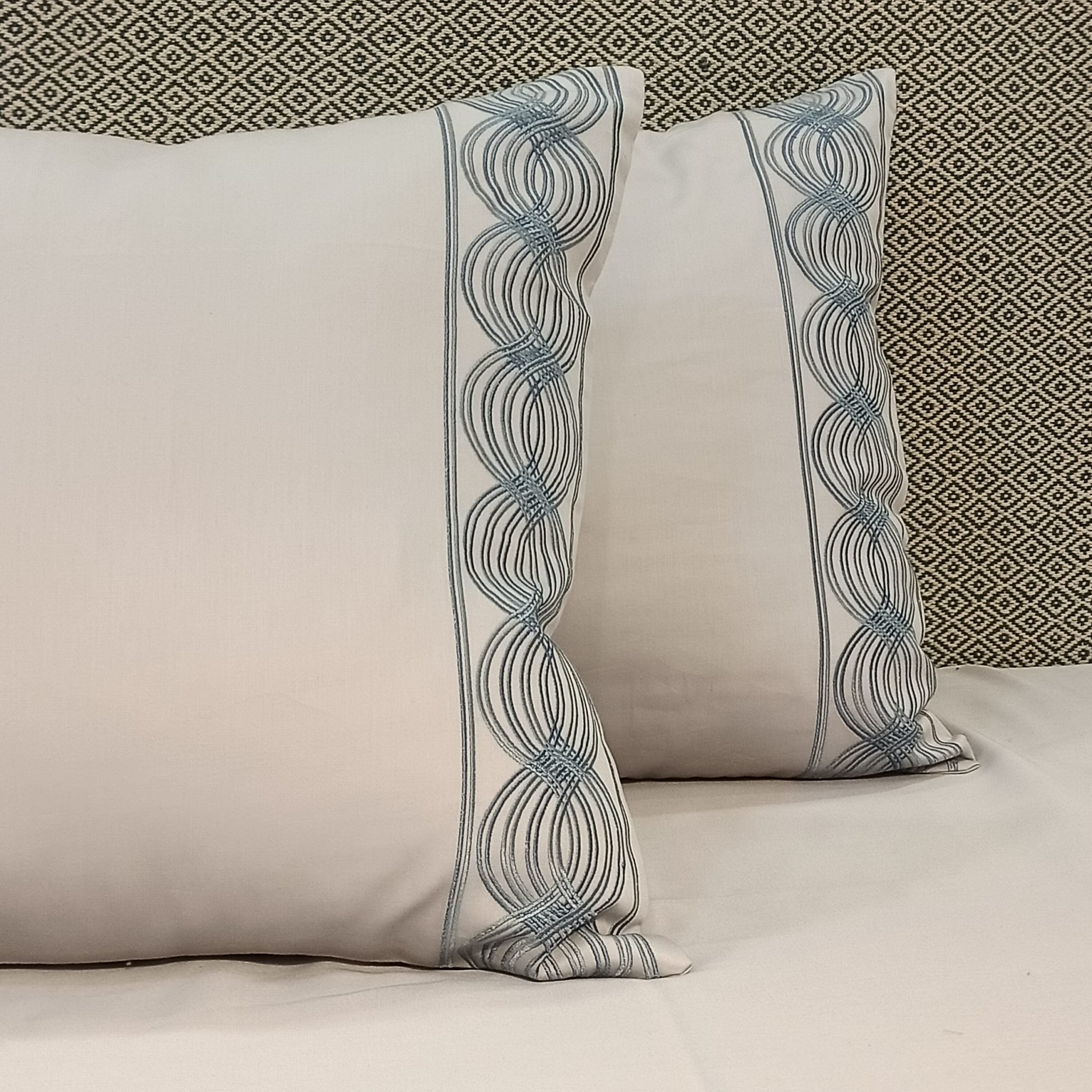 Wave Grey Dreams Bedsheet