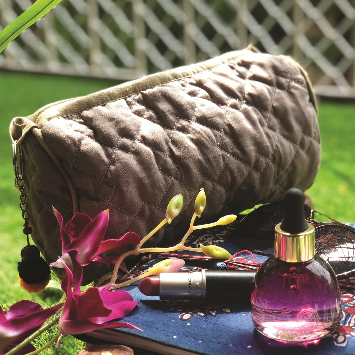 Cotton Quilted Beige Medium Size Quilted Wedding Jewelry Pouch Cosmetic Make Up Case Multifunction Storage