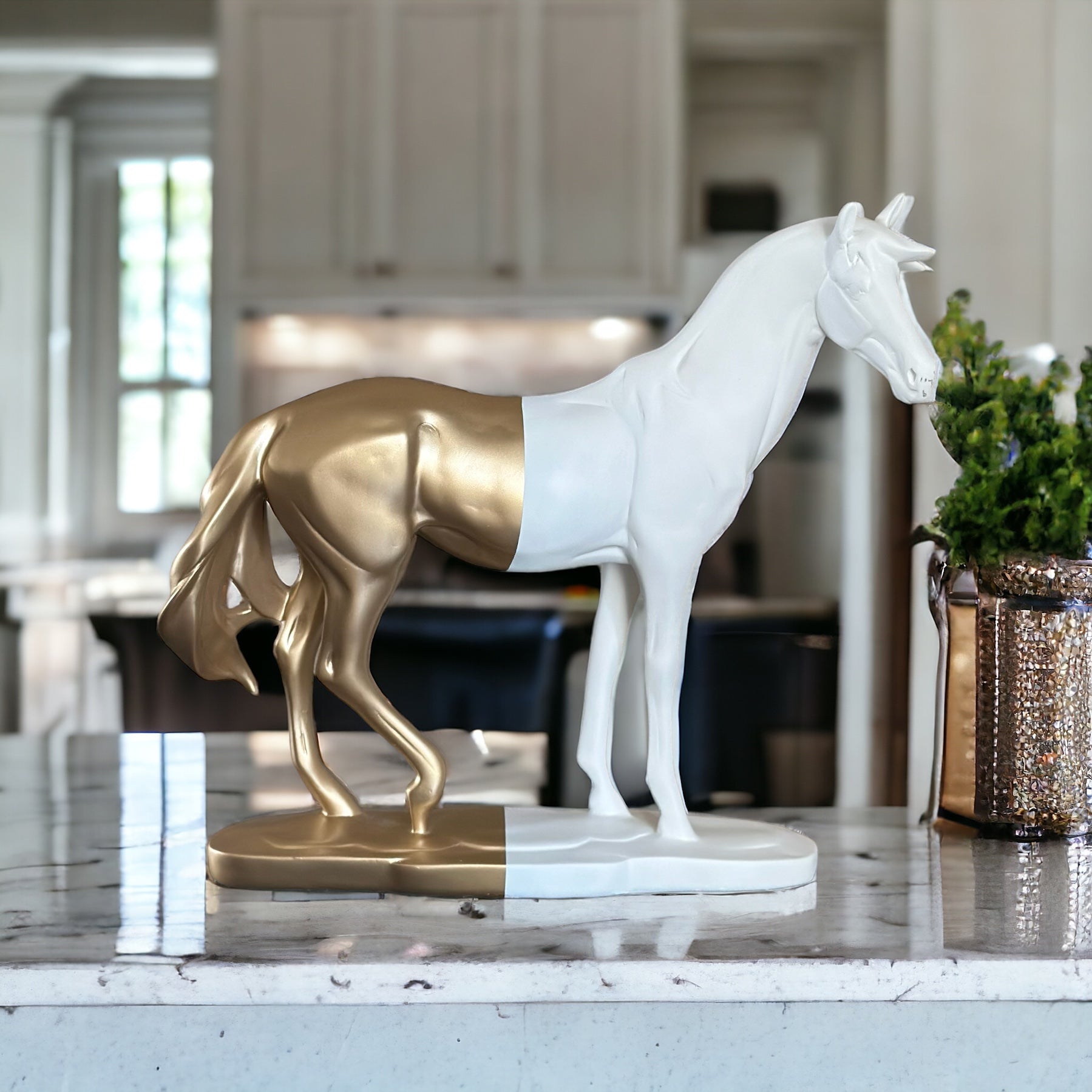 Cavallo Horse White and Gold