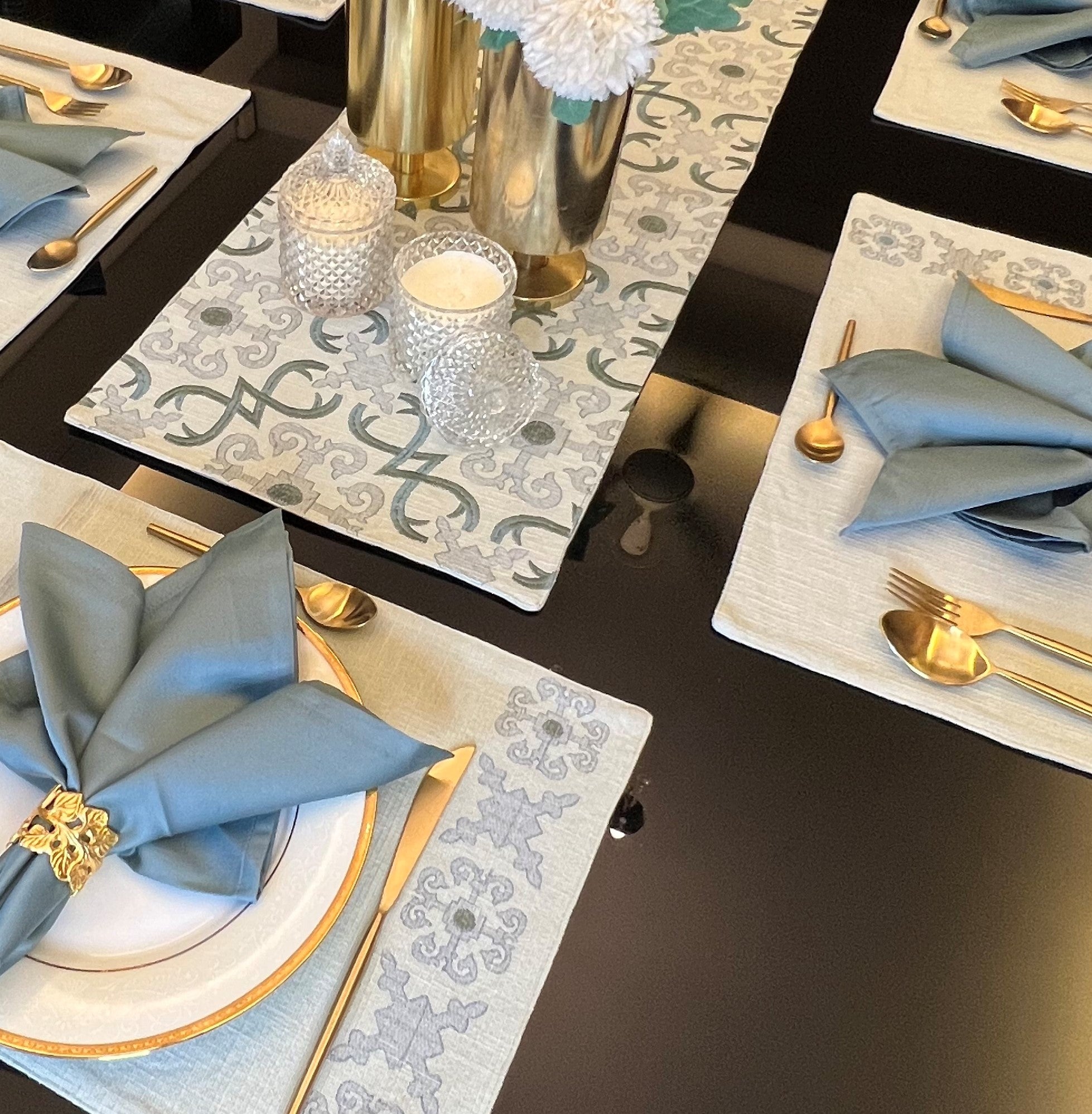 Geo Sage Green Table Linen Set (13 PC Set)