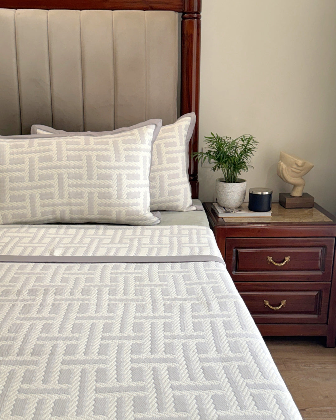 Arco Blue Cotton Jacquard Bedspread Set