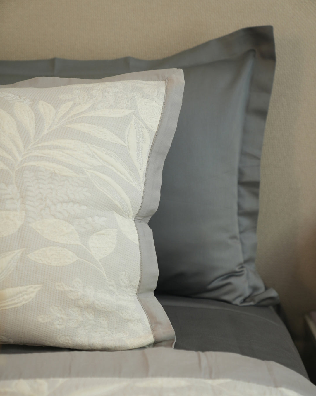 Fleur Grey Cotton Jacquard Bedspread Set
