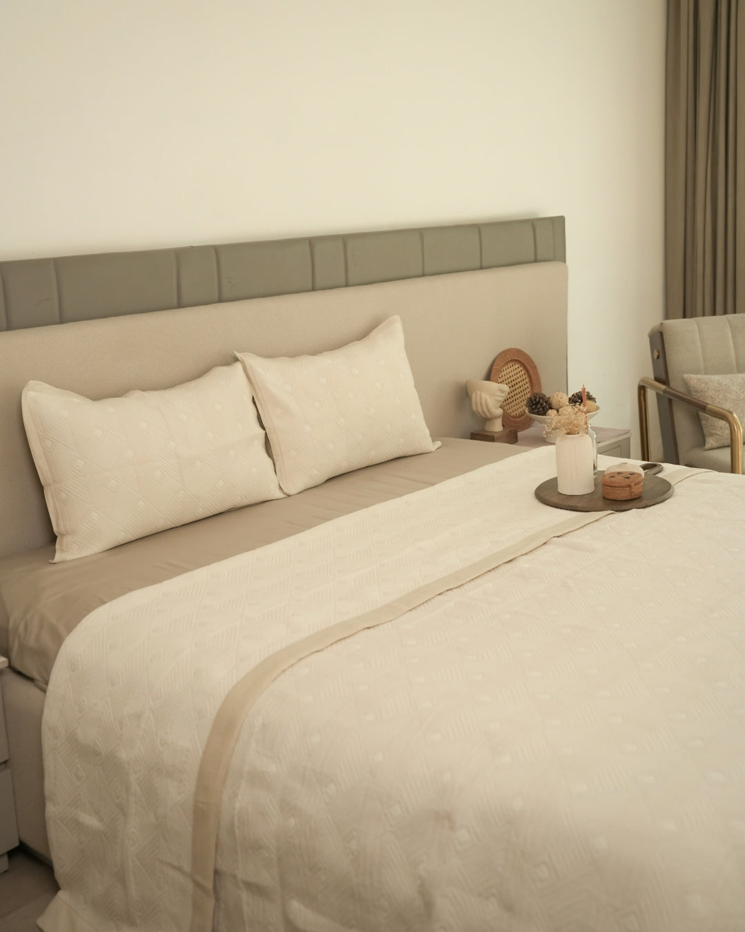 Prism Ivory Cotton Jacquard Bedspread Set