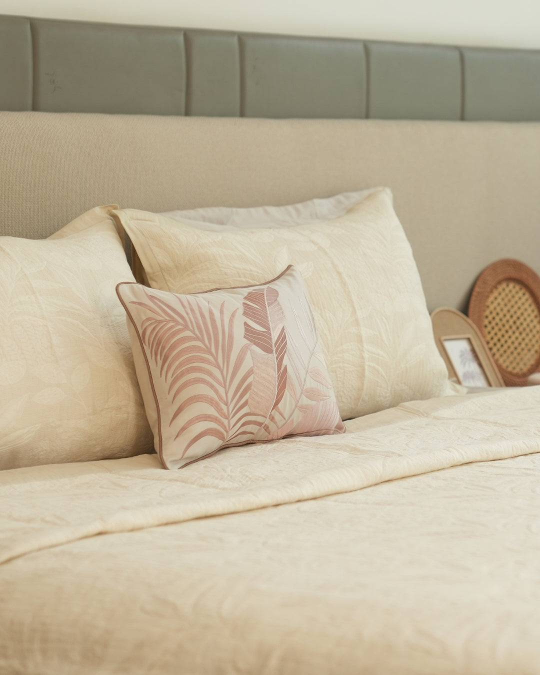 Fleur Ivory Cotton Jacquard Bedspread Set