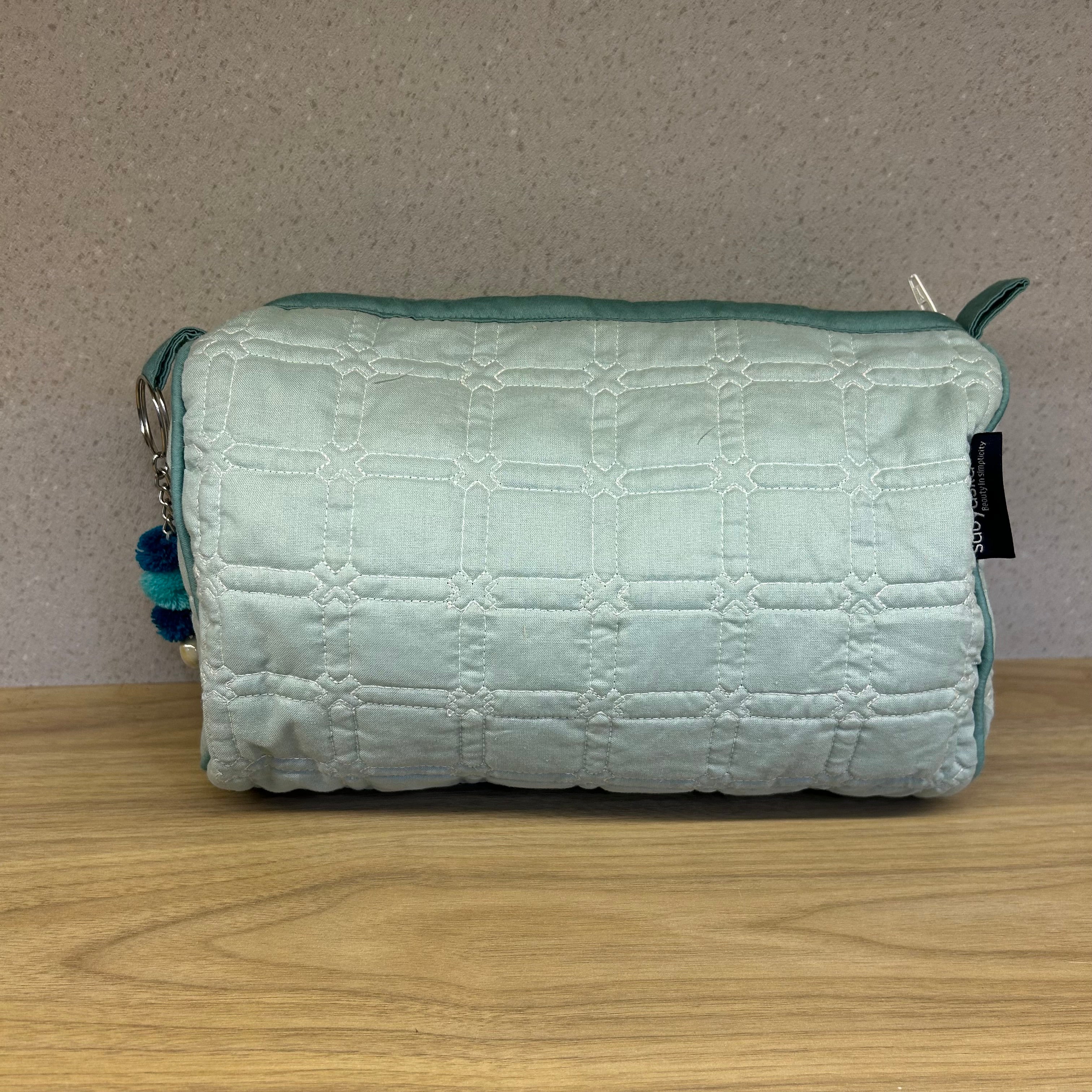 Green Medium Size Wedding Jewelry Pouch Cosmetic Make Up Case Handmade Quilt Multifunction Storage