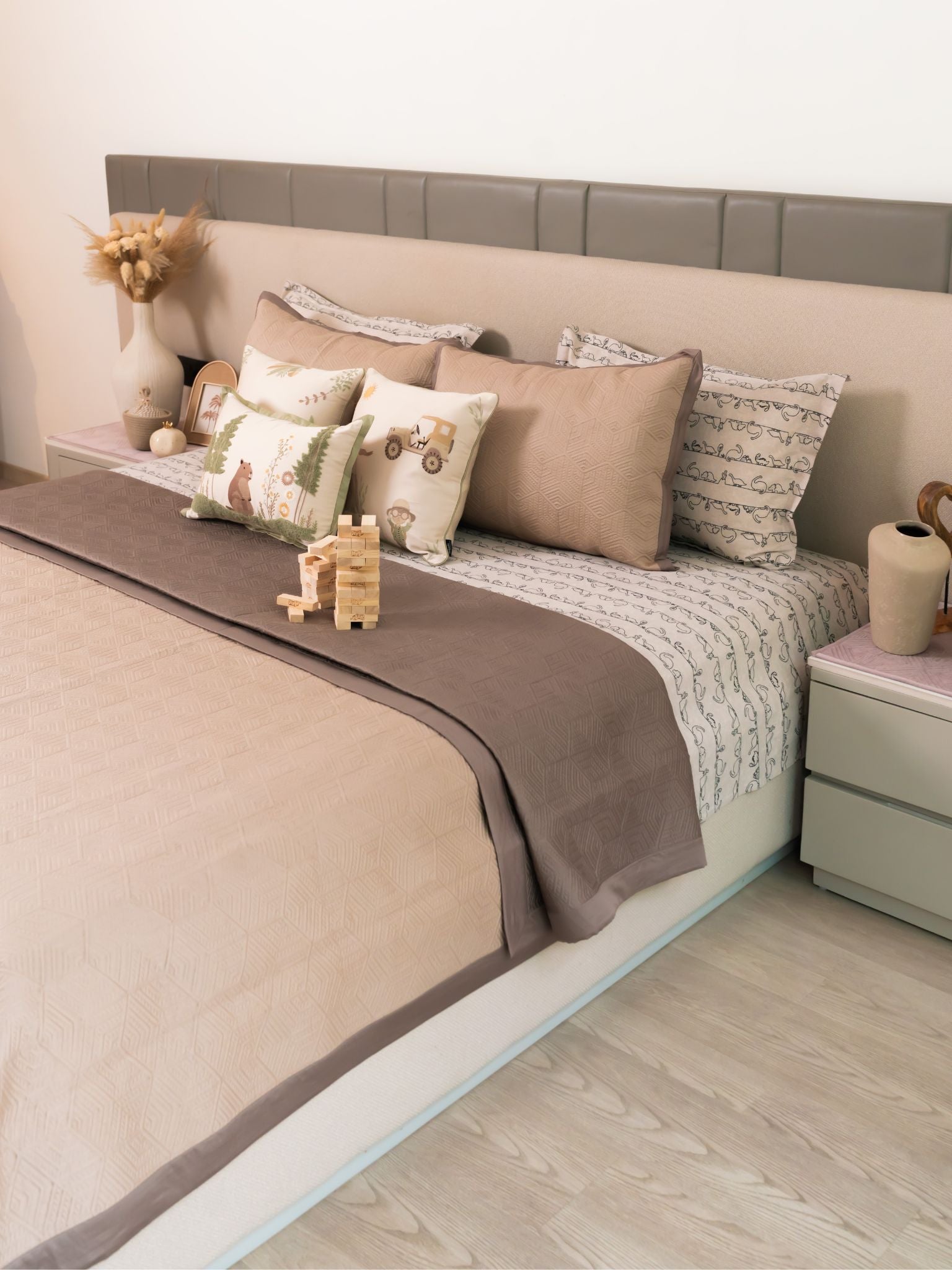Safari Edition Sand Taupe Kids Cotton Bedding Set (10 PC Set)