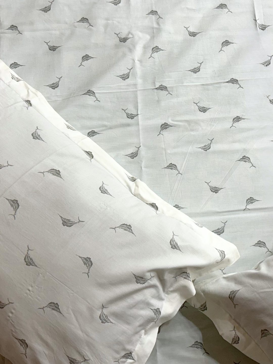 Sea Joy Ivory Printed Cotton Kids Bedsheet Set