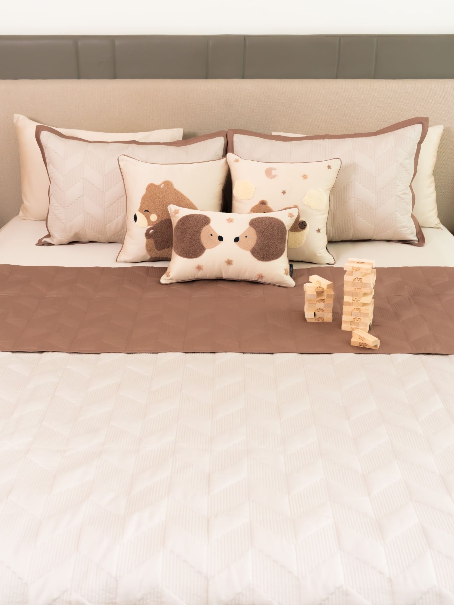 Snuggle Story Brandy Rose Ivory Kids Cotton Rich Bedding Set (10 PC Set)