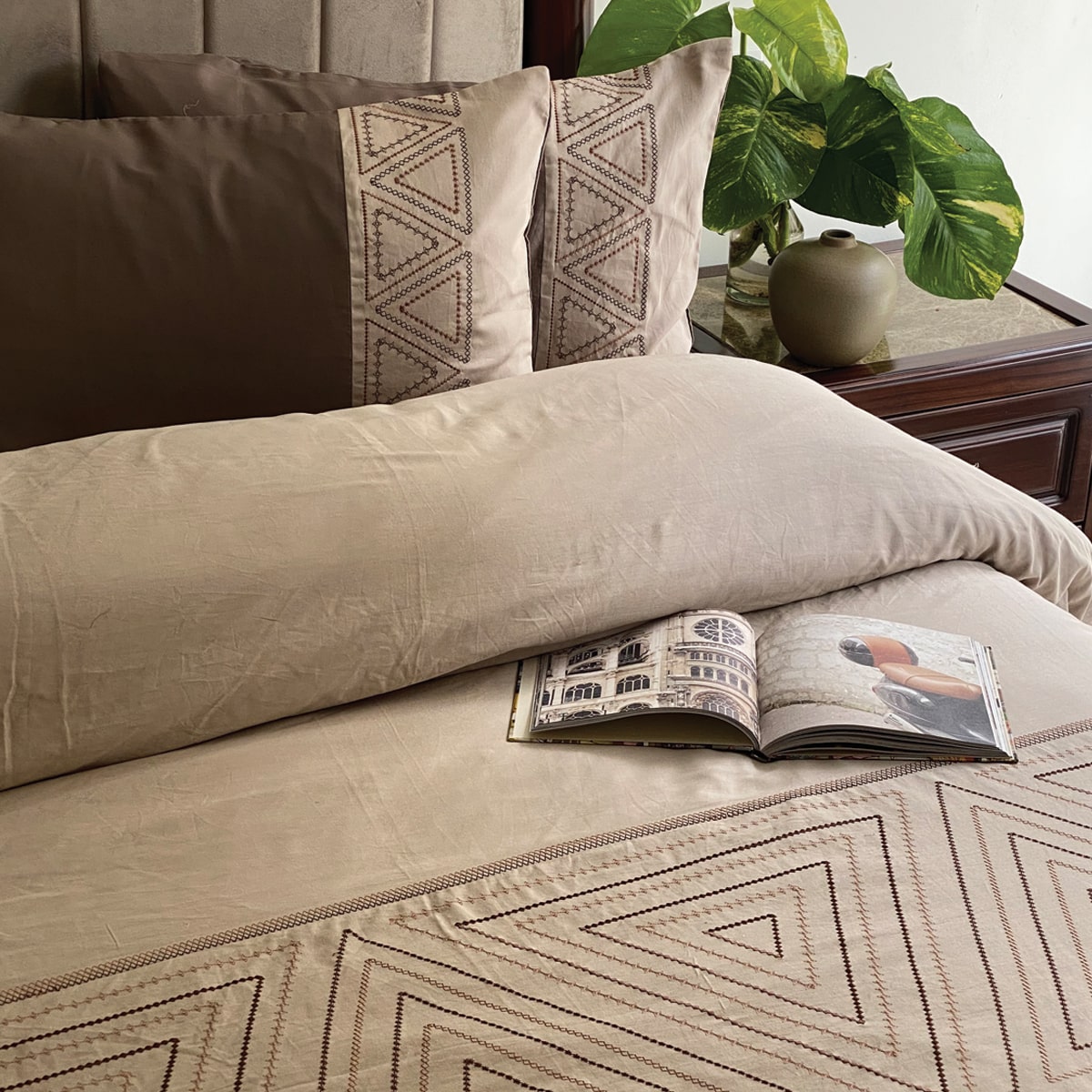 Triad Beige and Khaki Mesmeric Duvet Cover