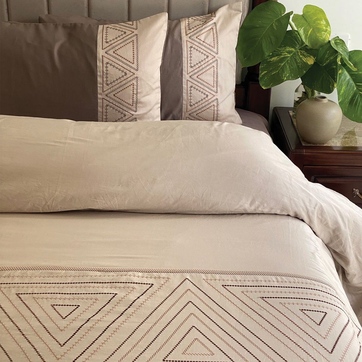 Triad Beige and Khaki Mesmeric Duvet Cover