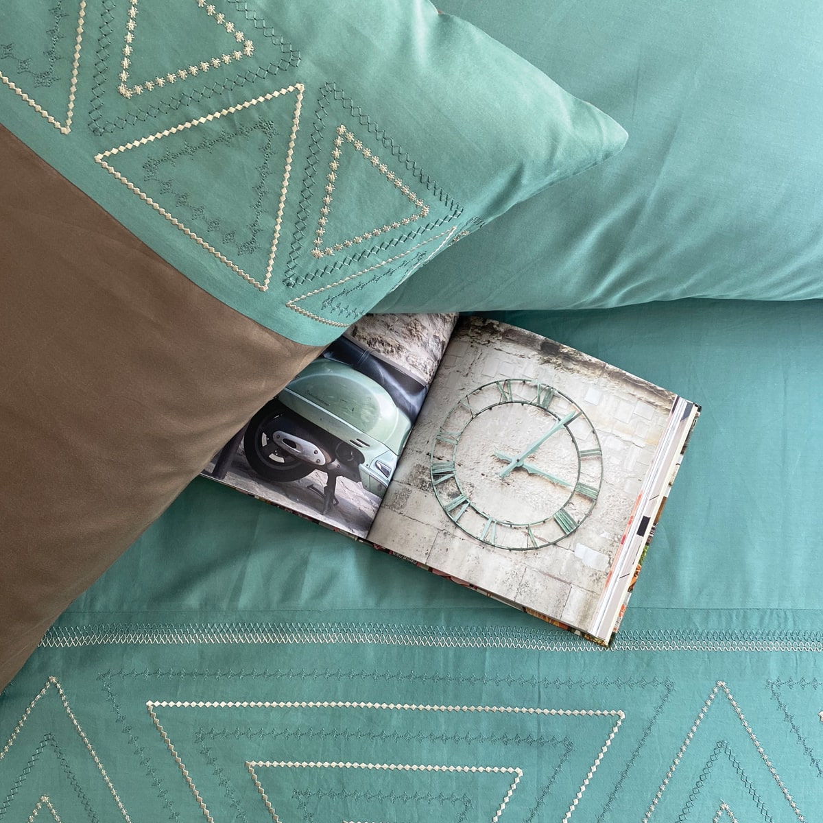 Triad Taupe and Turquoise Mesmeric Duvet Cover Set